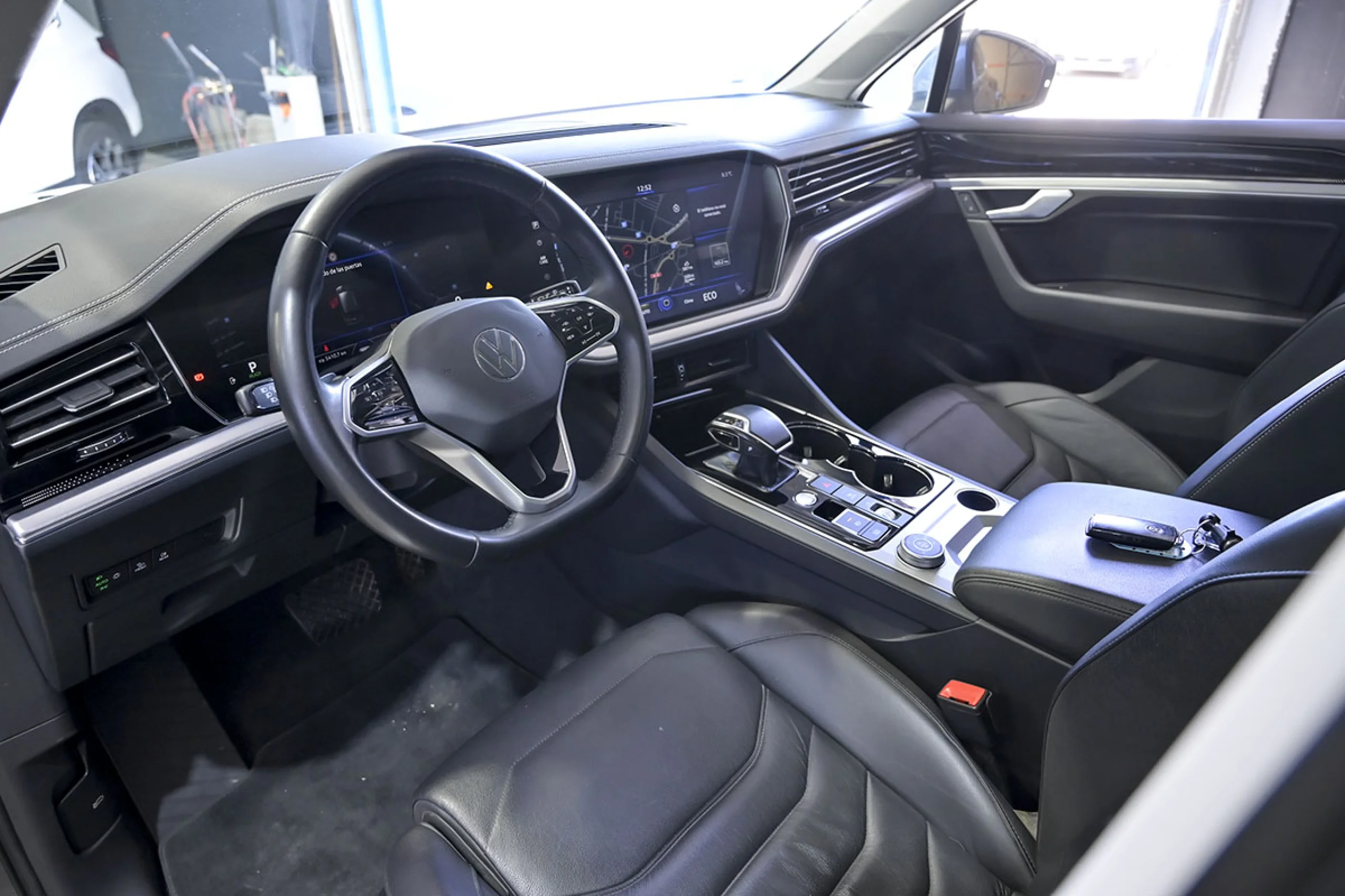 Volkswagen Touareg eHybrid Eleg 3.0 V6 TSI 280kW Tip 4M - Foto 6