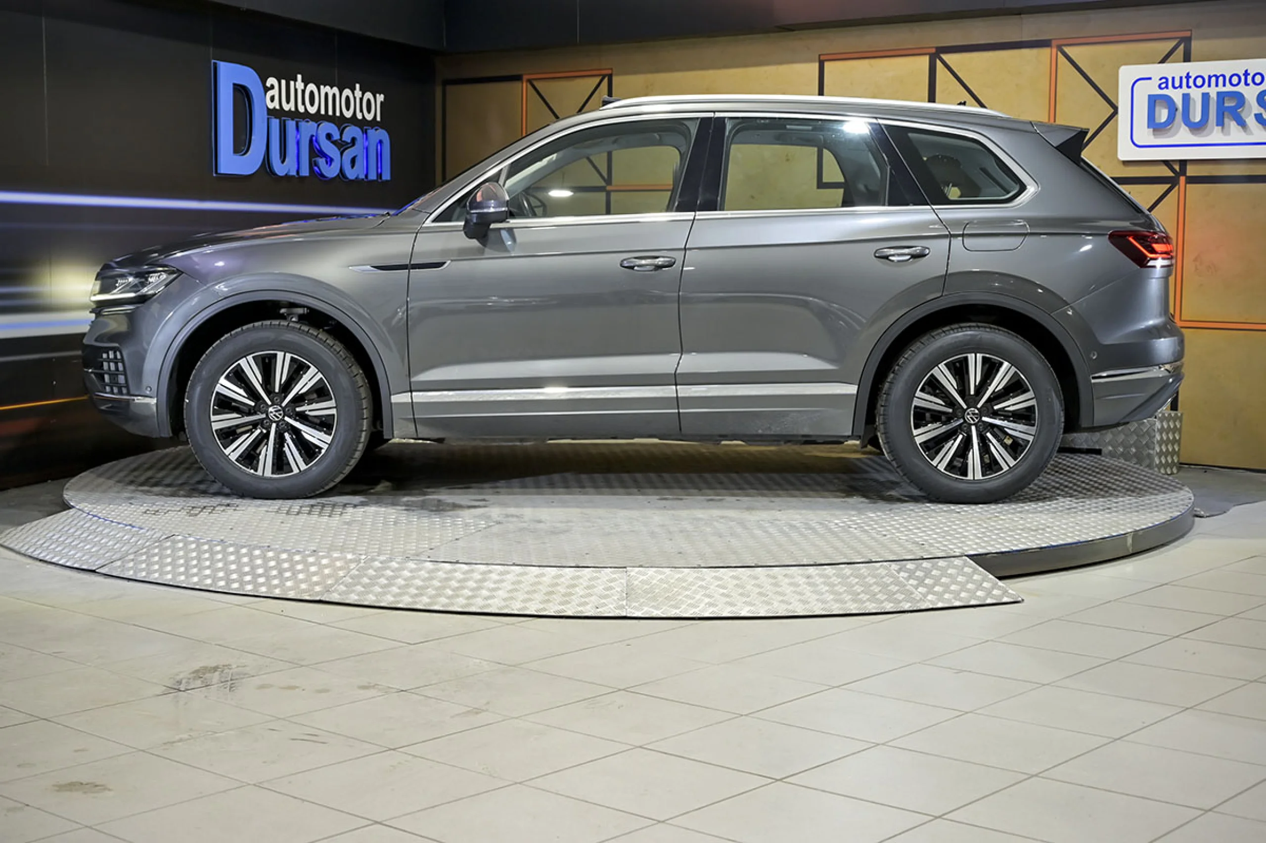 Volkswagen Touareg eHybrid Eleg 3.0 V6 TSI 280kW Tip 4M - Foto 21