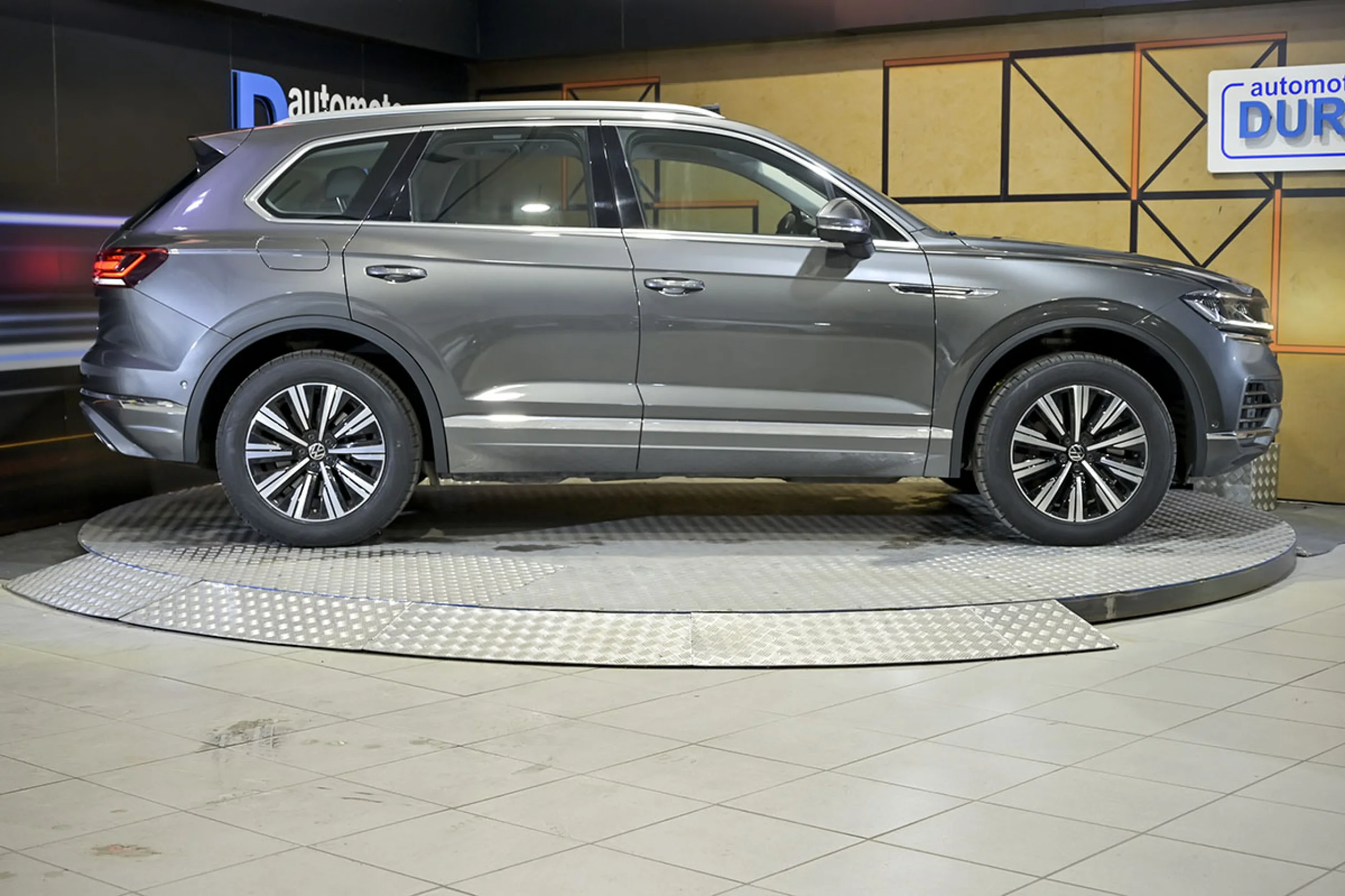 Volkswagen Touareg eHybrid Eleg 3.0 V6 TSI 280kW Tip 4M - Foto 22