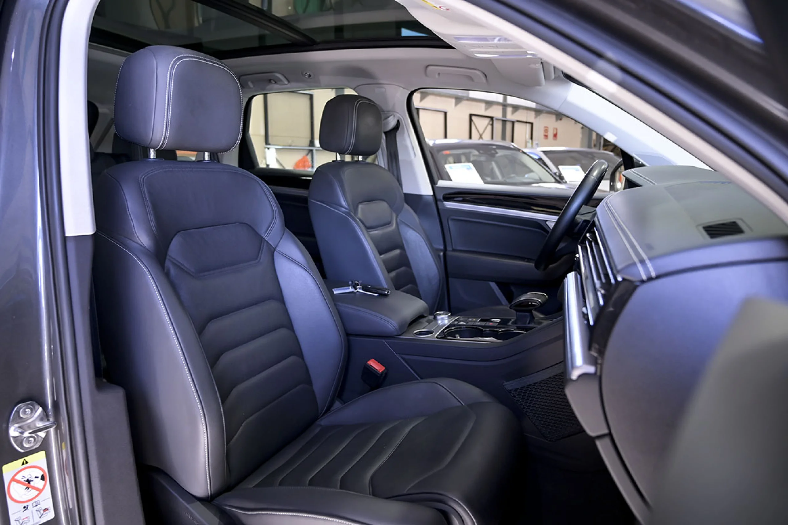 Volkswagen Touareg eHybrid Eleg 3.0 V6 TSI 280kW Tip 4M - Foto 33