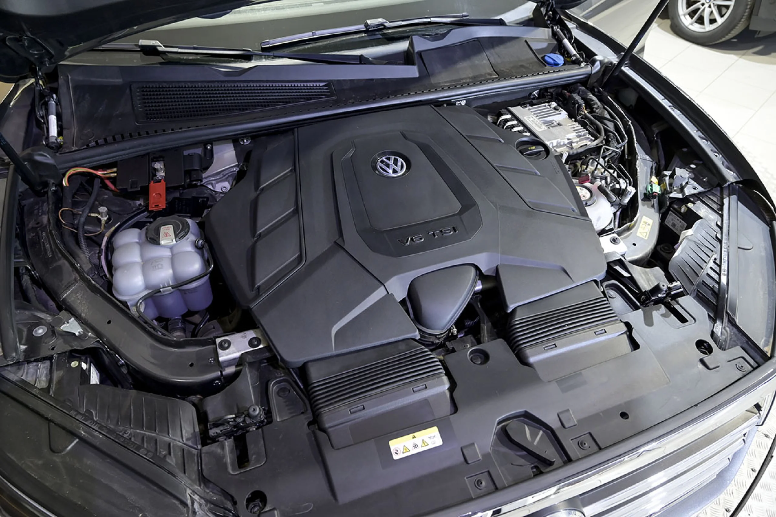 Volkswagen Touareg eHybrid Eleg 3.0 V6 TSI 280kW Tip 4M - Foto 38