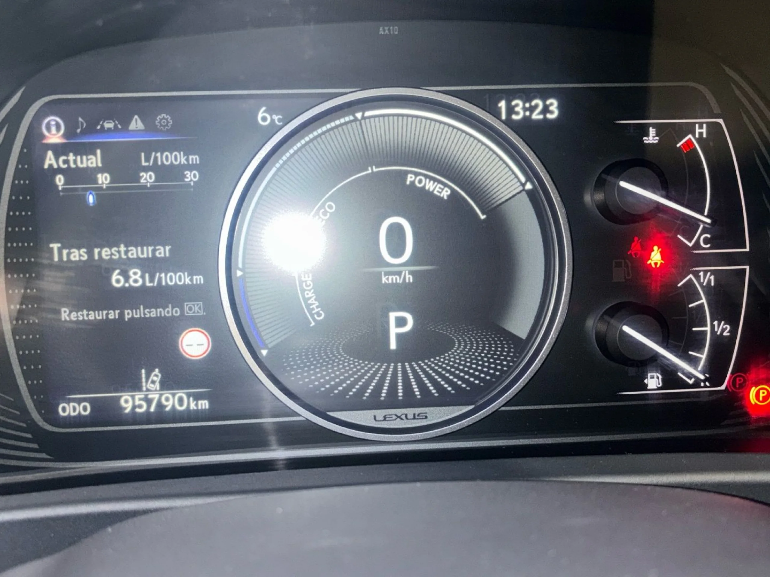 Lexus UX 250h UX 2.0 250h Premium - Foto 6