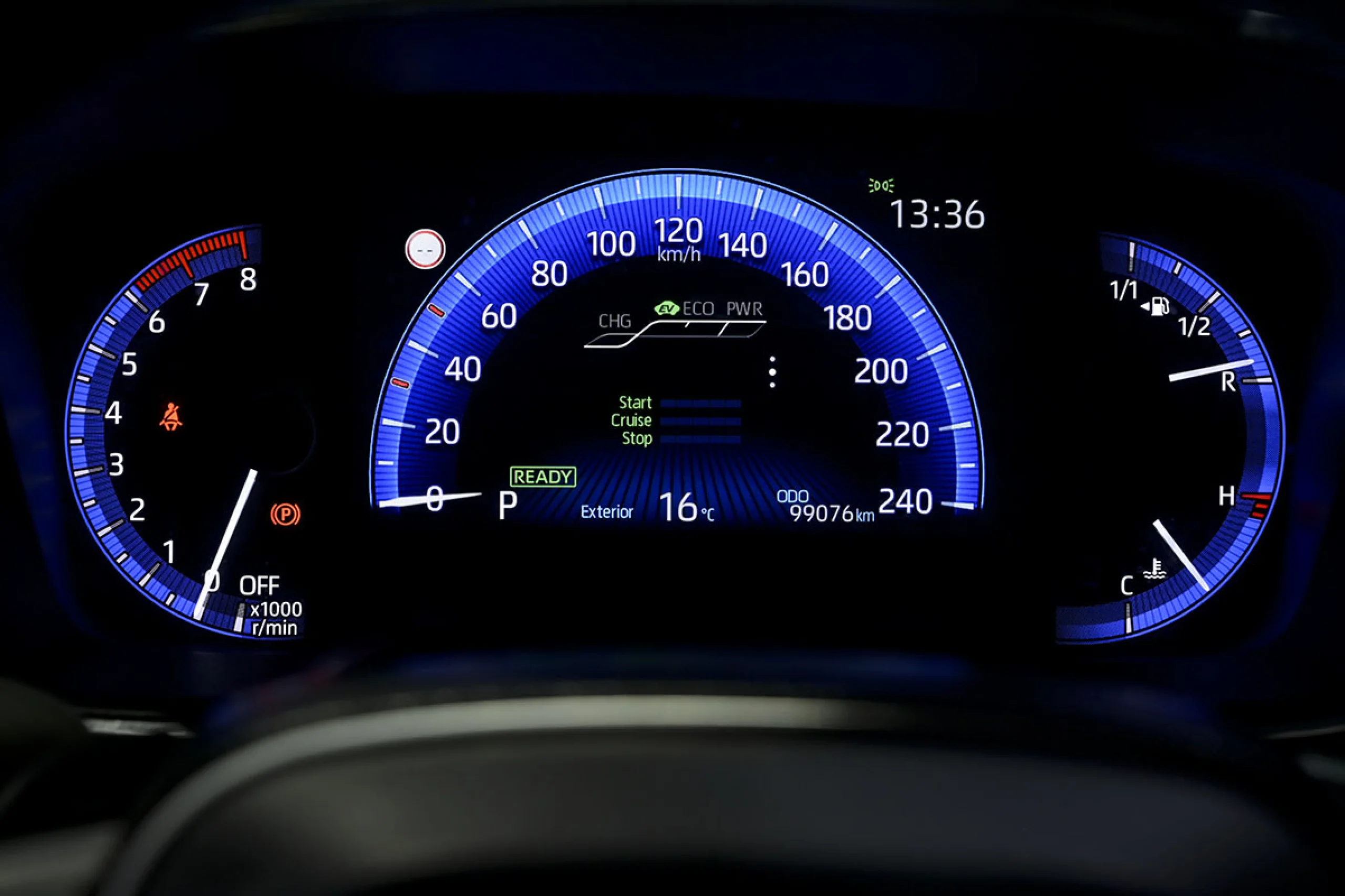 Toyota Corolla 2.0 180H STYLE ECVT TOURING SPORT - Foto 6