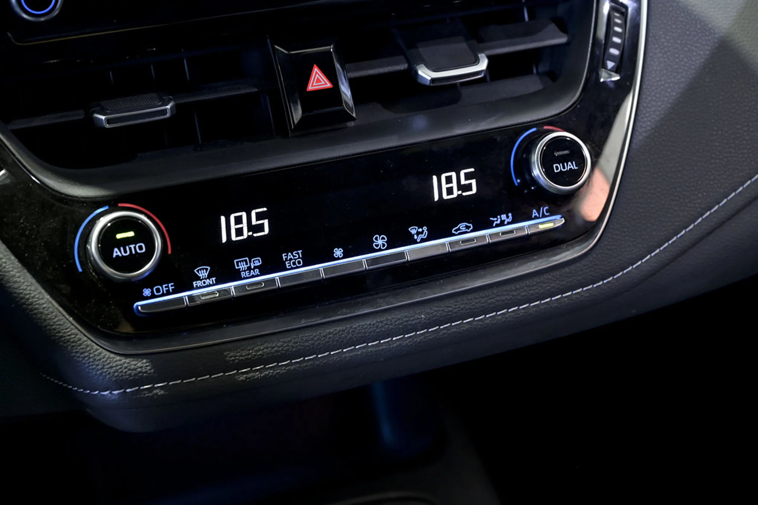 Toyota Corolla 2.0 180H STYLE ECVT TOURING SPORT - Foto 29