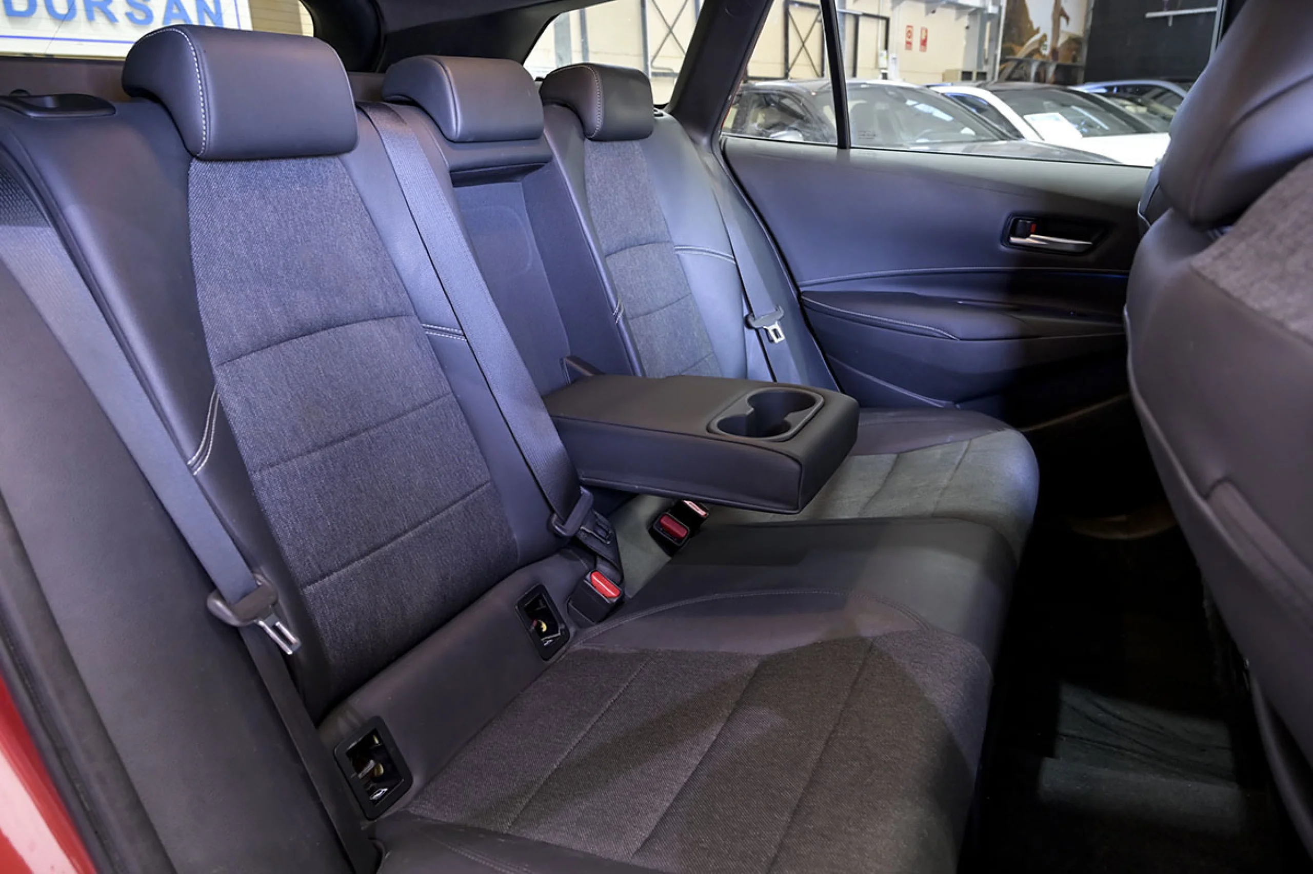 Toyota Corolla 2.0 180H STYLE ECVT TOURING SPORT - Foto 17