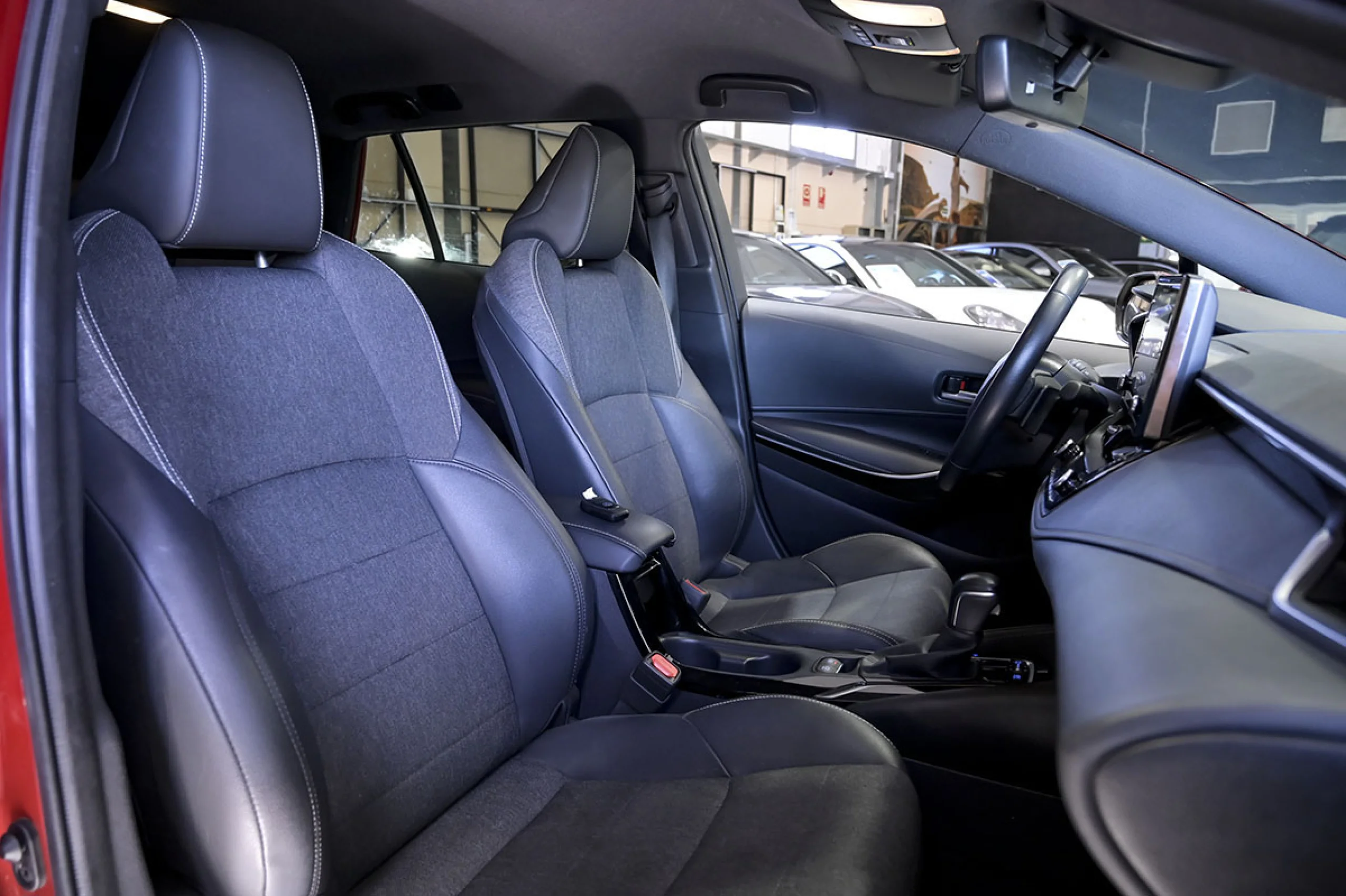 Toyota Corolla 2.0 180H STYLE ECVT TOURING SPORT - Foto 33