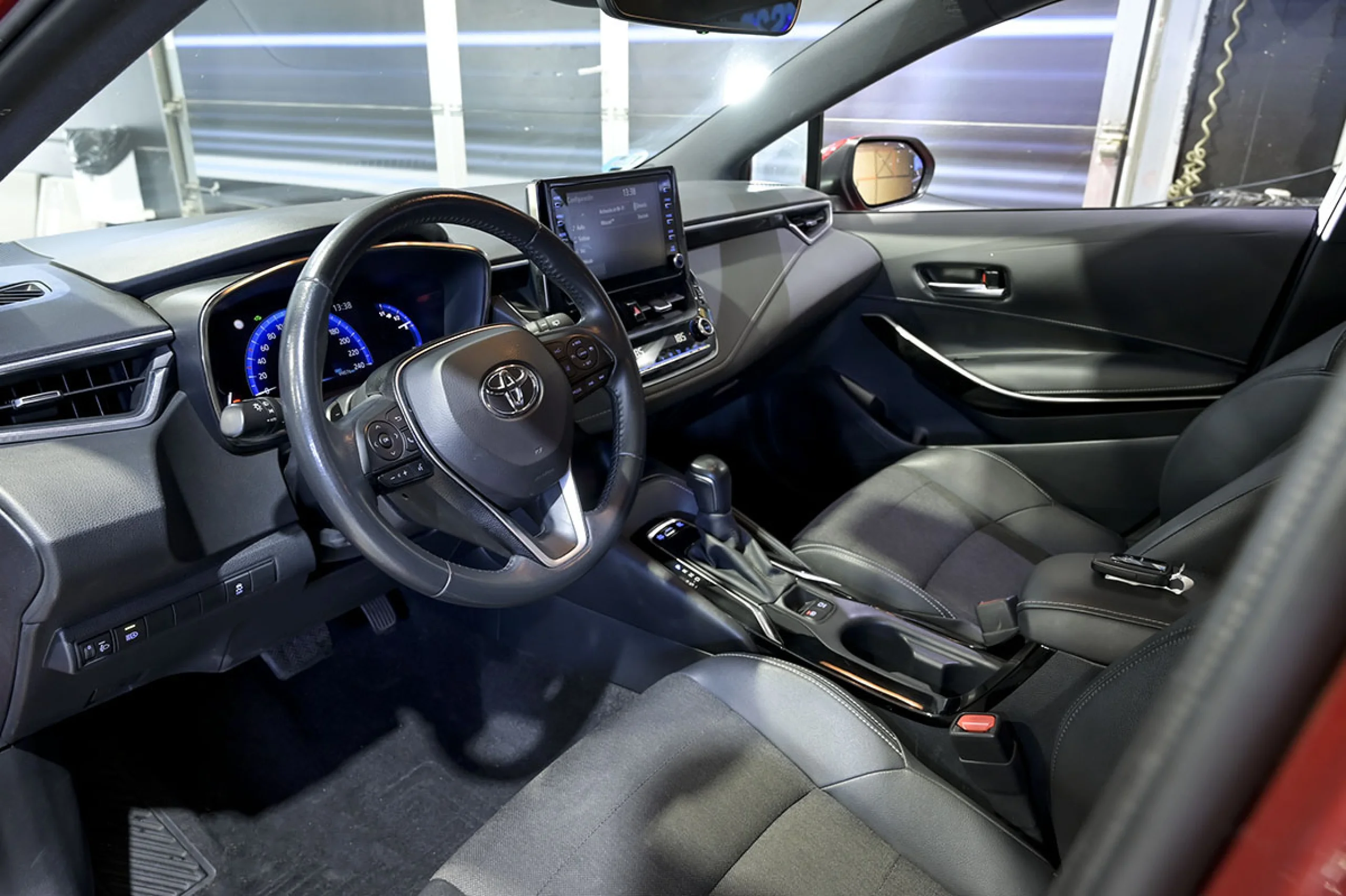 Toyota Corolla 2.0 180H STYLE ECVT TOURING SPORT - Foto 5