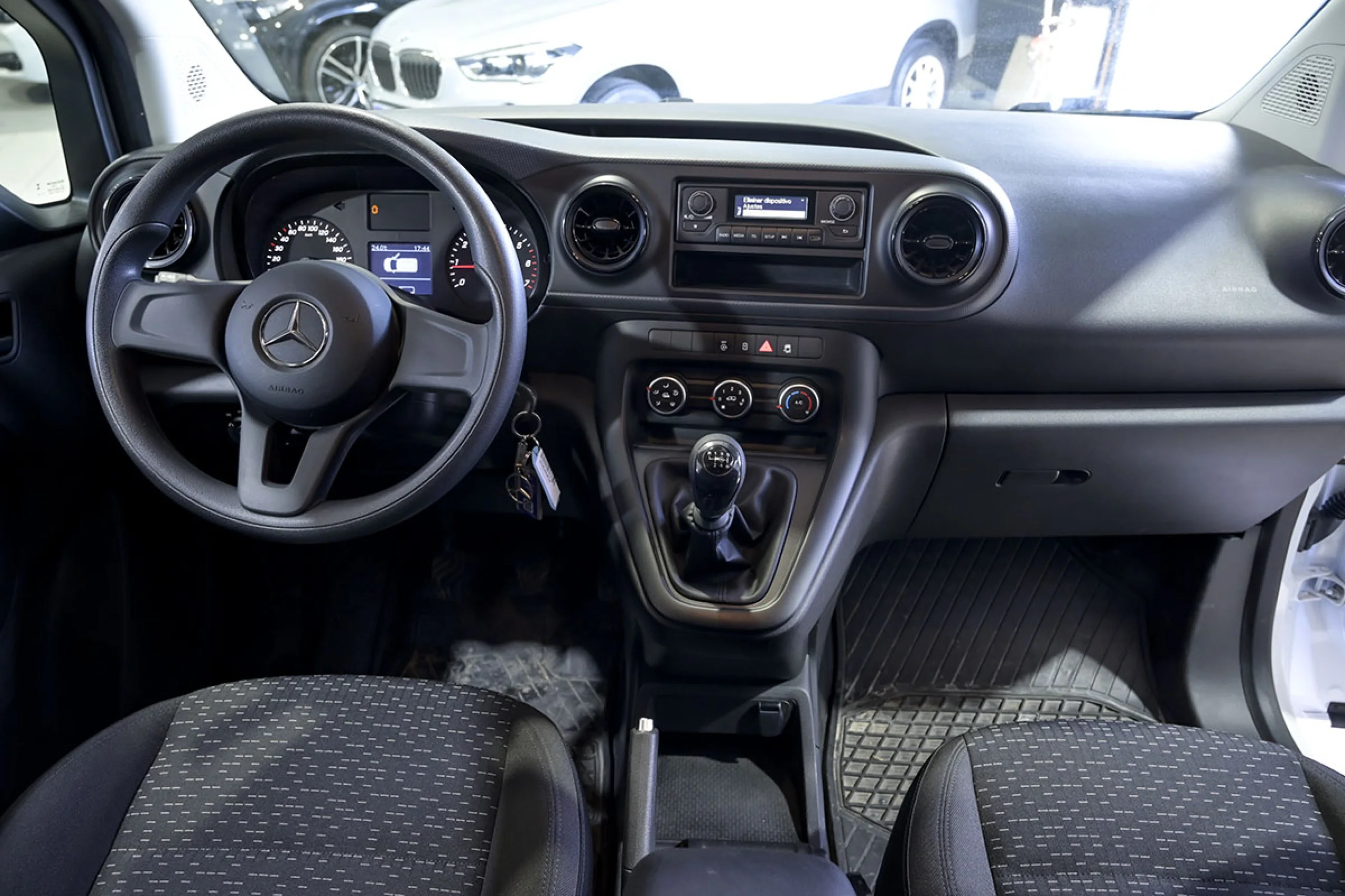 Mercedes-Benz Citan MERCEDES-BENZ Citan 1.3 110 75kW Furgon Base Largo - Foto 8