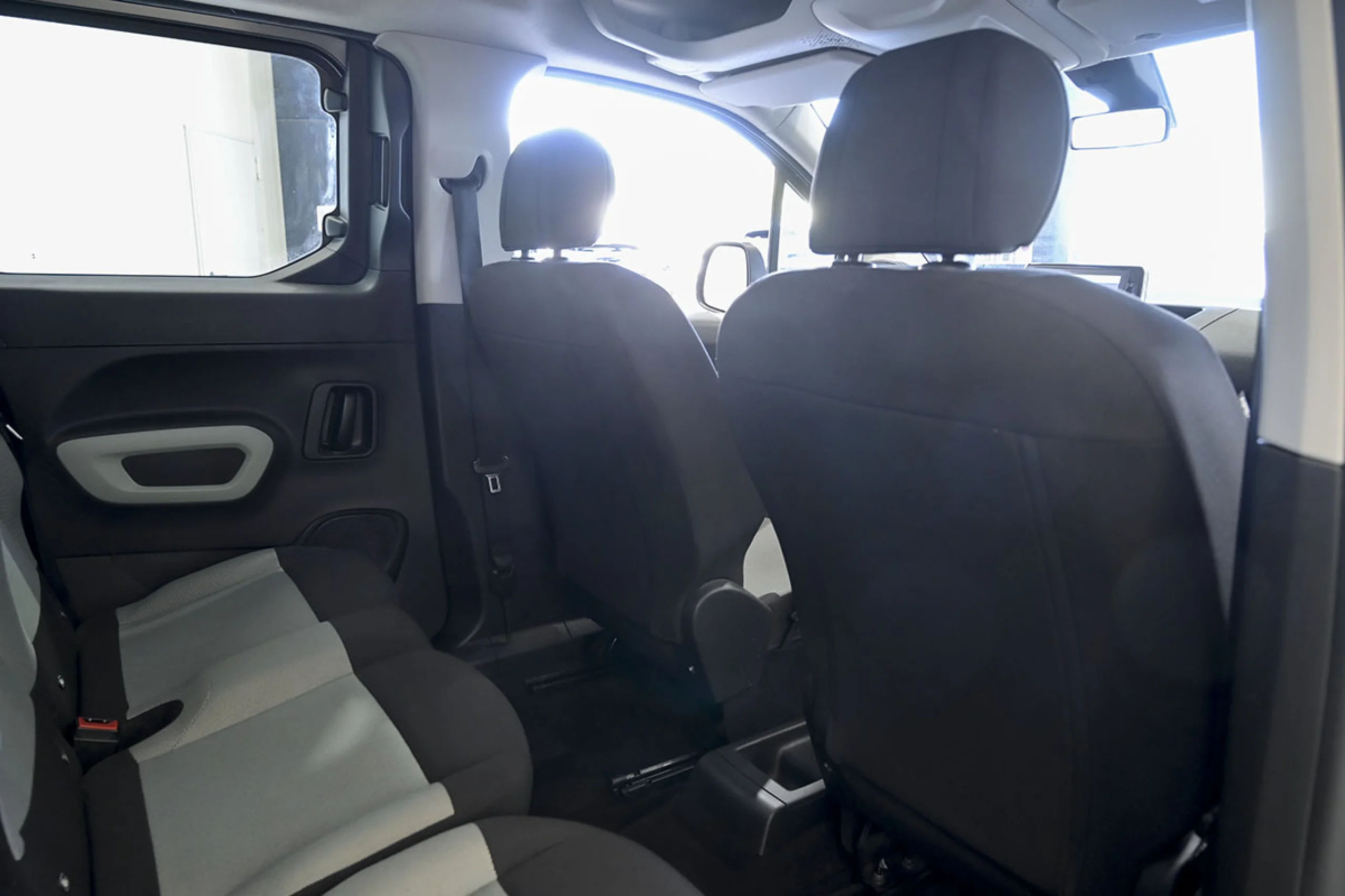 Citroen Berlingo Talla M BlueHDi 100 SS 100 ANOS - Foto 13