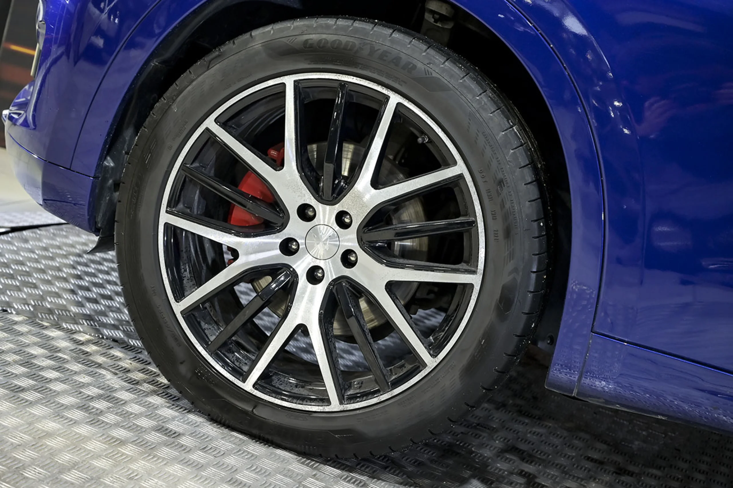 Maserati Levante V6 275 HP D AWD - Foto 14