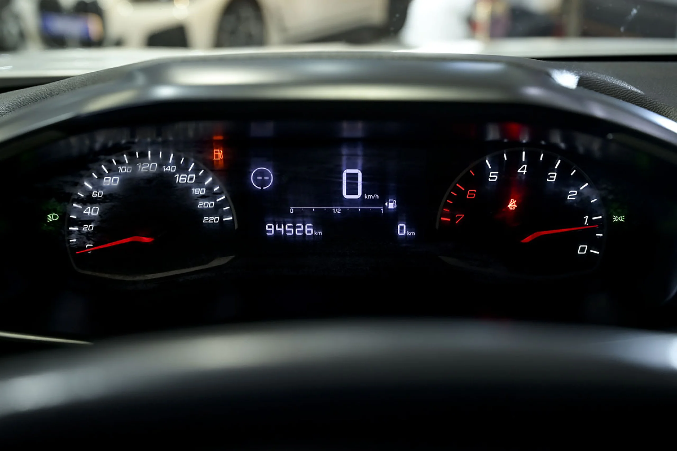 Peugeot 2008 Active BlueHDI 81kW 110CV - Foto 7