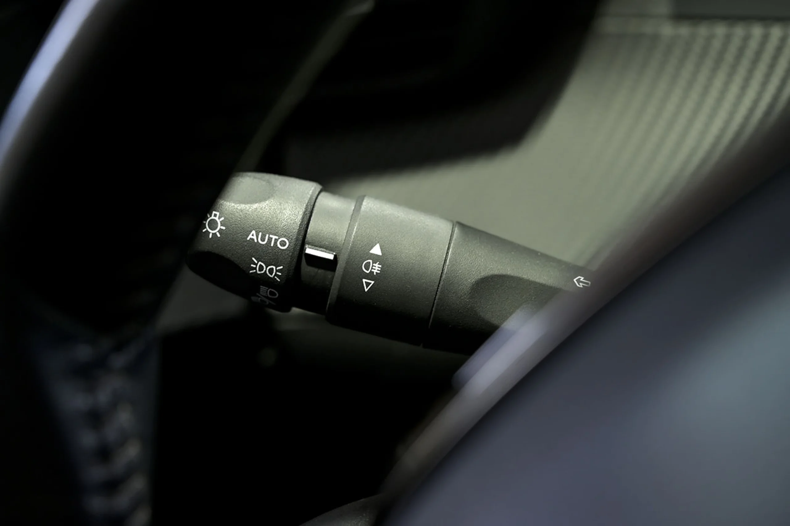 Peugeot 2008 Active BlueHDI 81kW 110CV - Foto 23