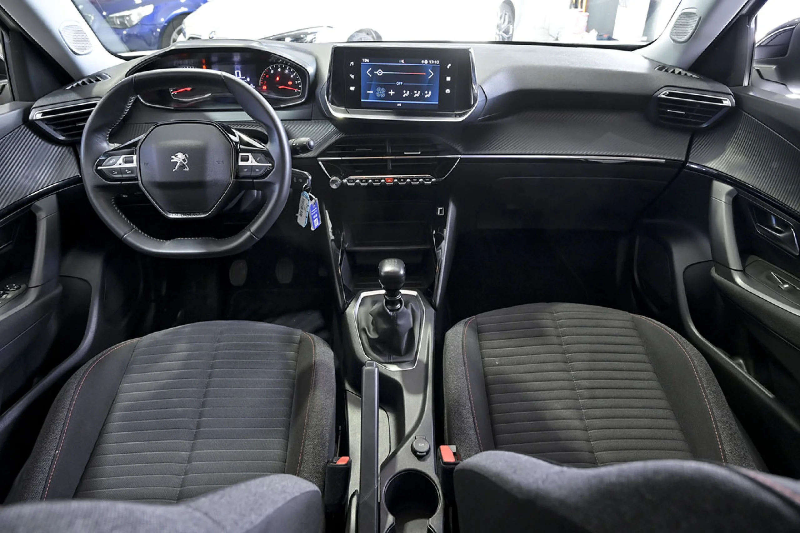 Peugeot 2008 Active BlueHDI 81kW 110CV - Foto 8