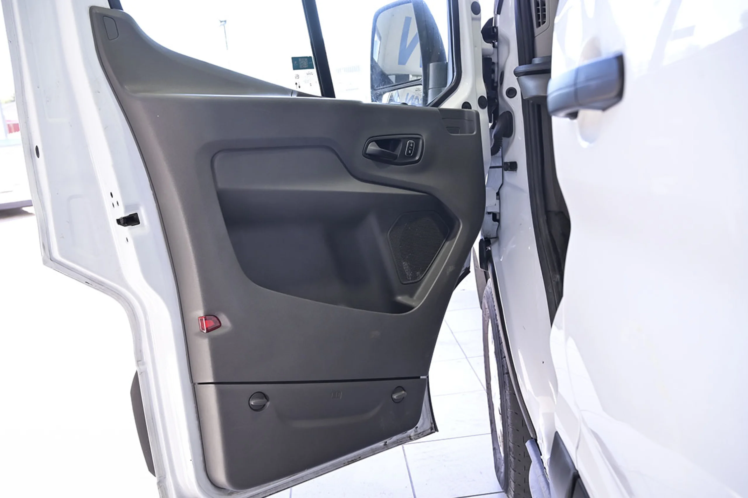 Ford Transit 350 96kW L2H2 Van Trend FWD MHEV - Foto 18