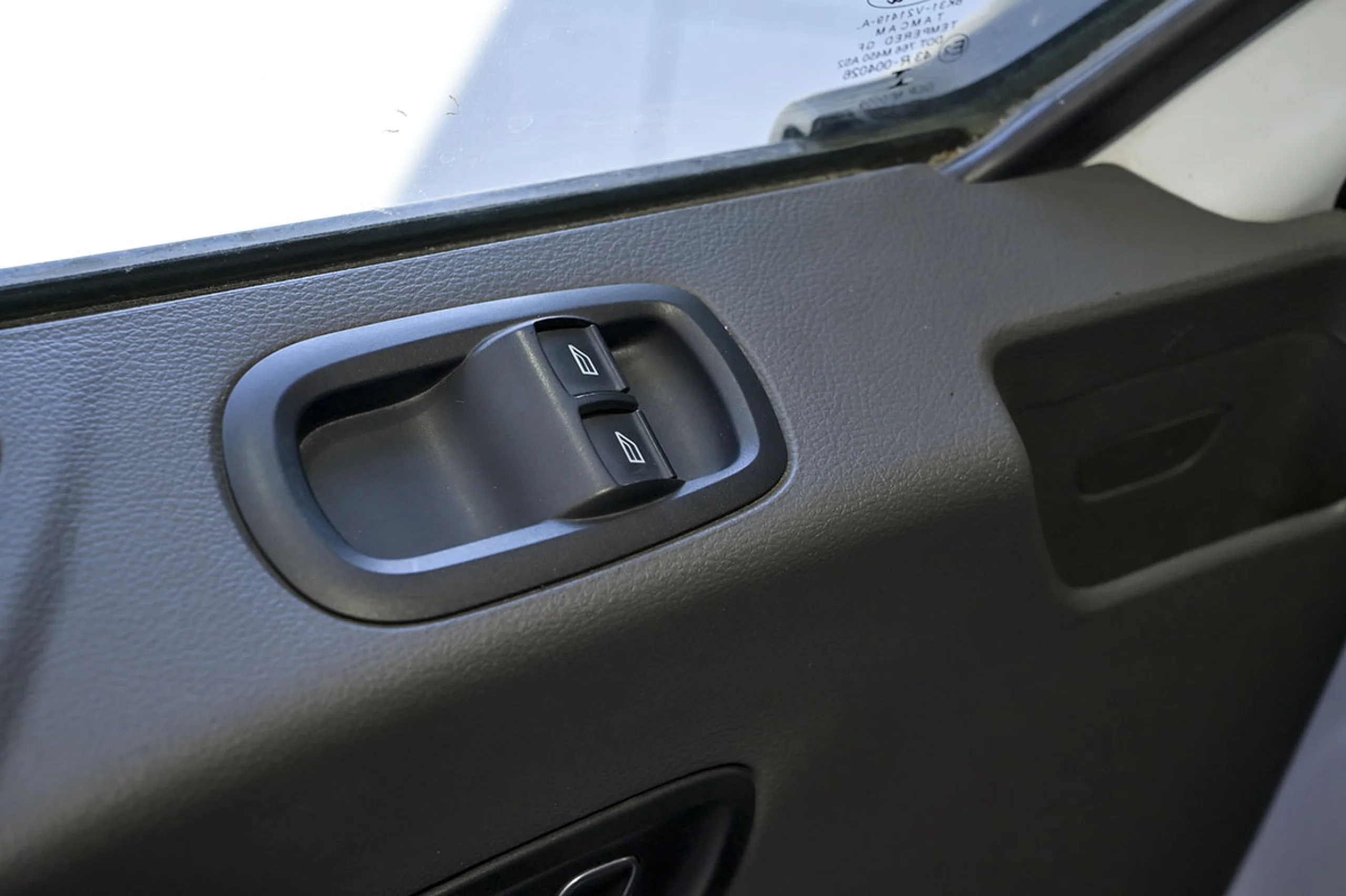 Ford Transit 350 96kW L2H2 Van Trend FWD MHEV - Foto 19