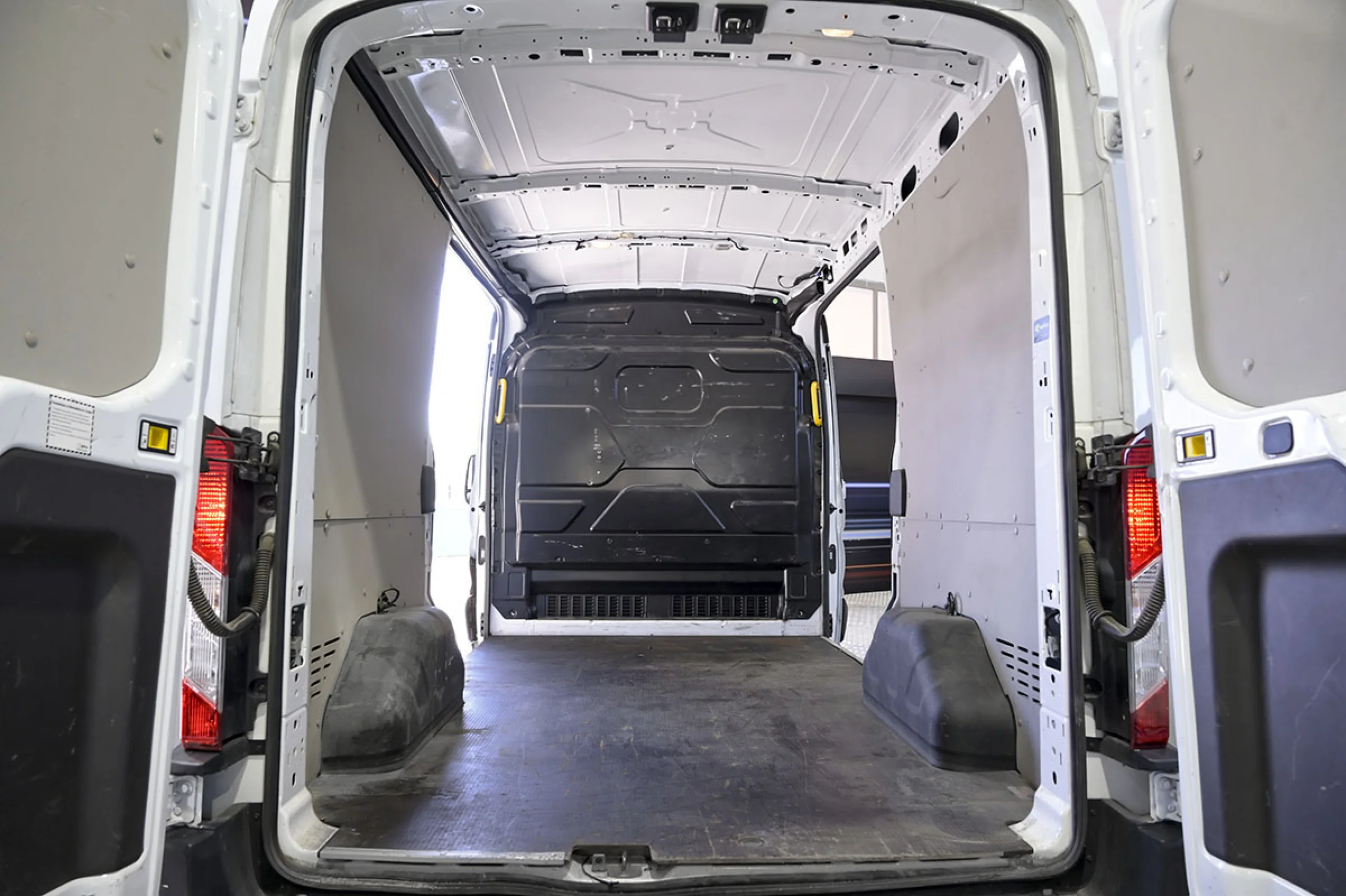 Ford Transit 350 96kW L2H2 Van Trend FWD MHEV - Foto 10