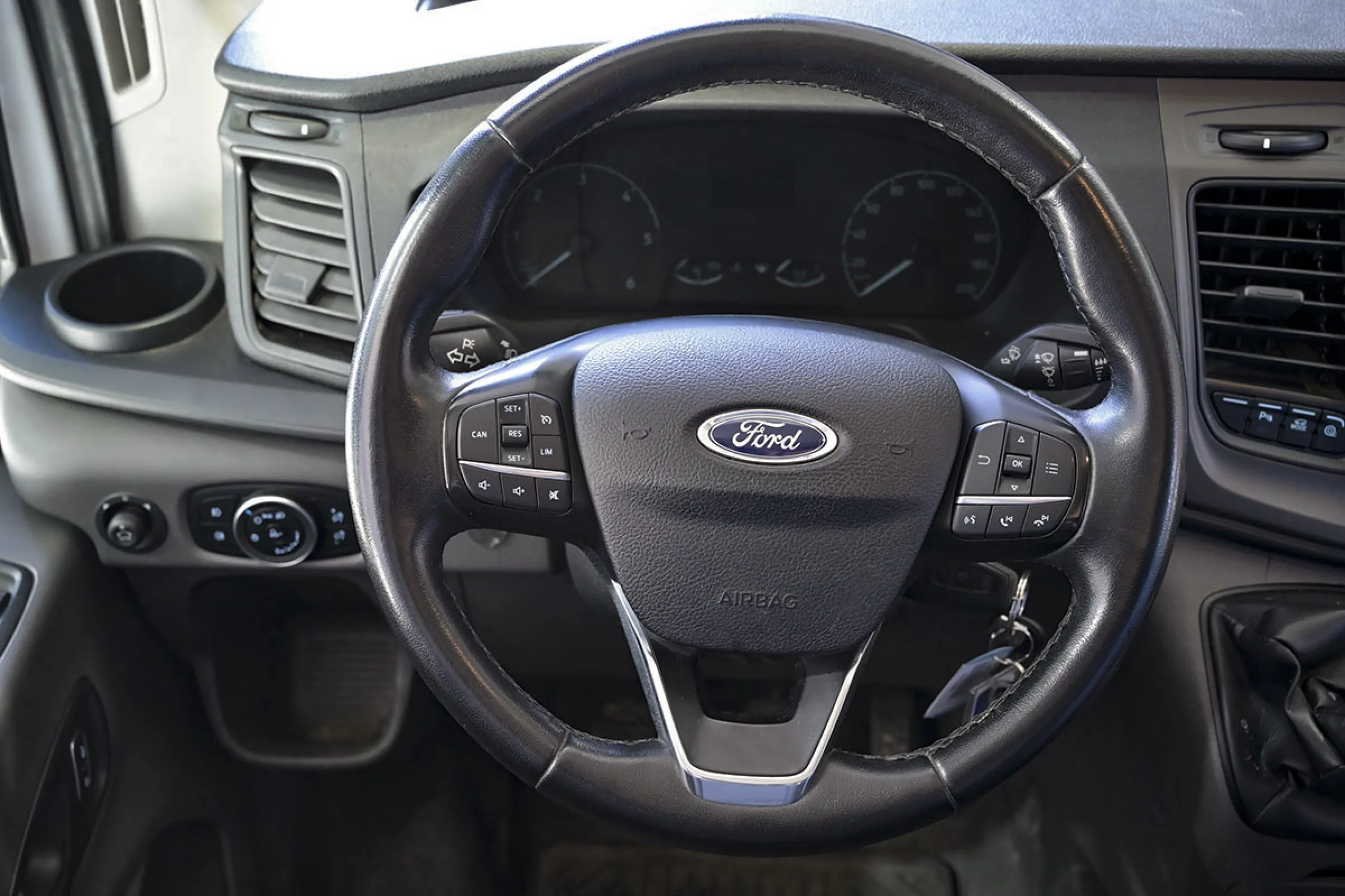 Ford Transit 350 96kW L2H2 Van Trend FWD MHEV - Foto 24