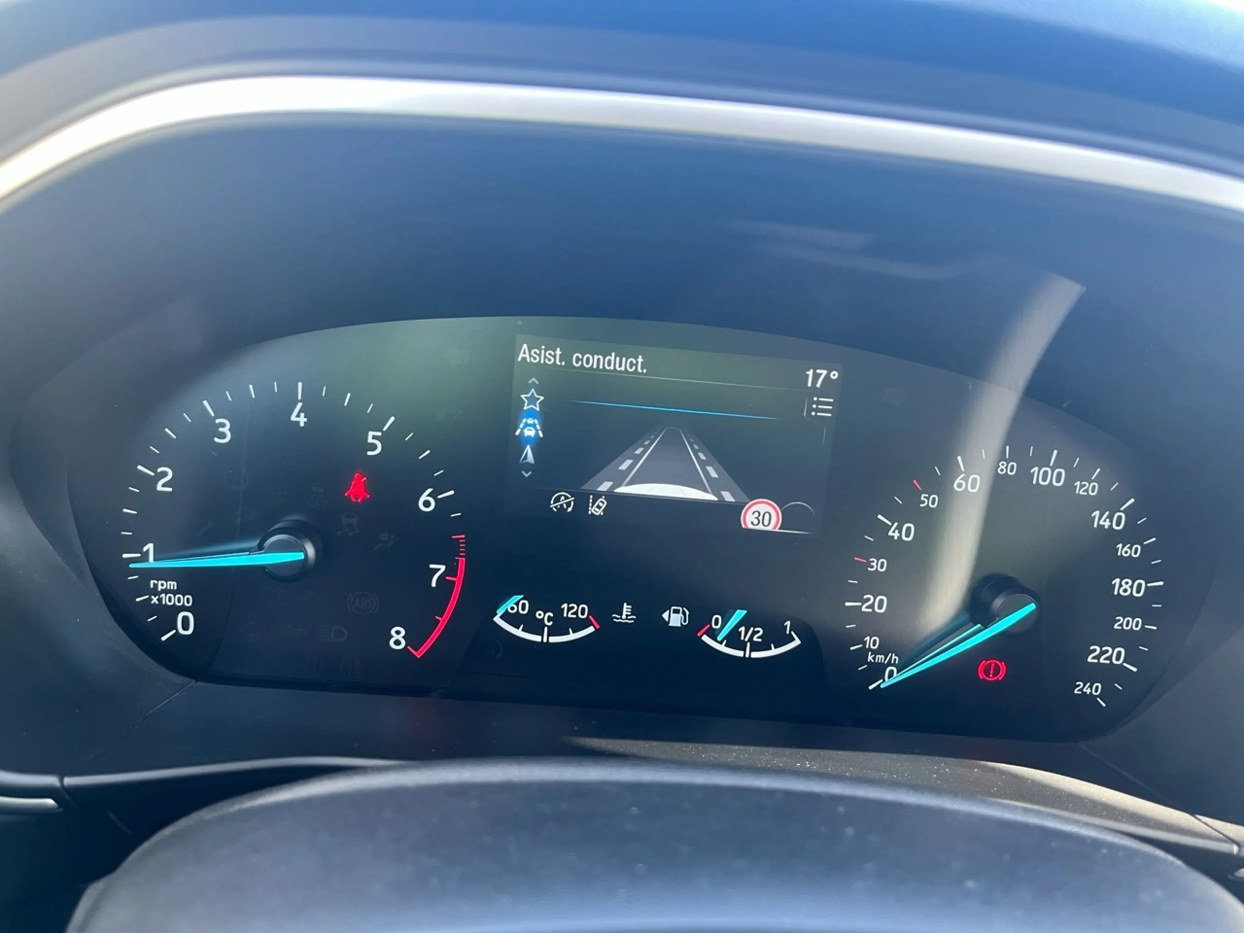 Ford Focus 1.0 Ecoboost MHEV 92kW Trend+ - Foto 8