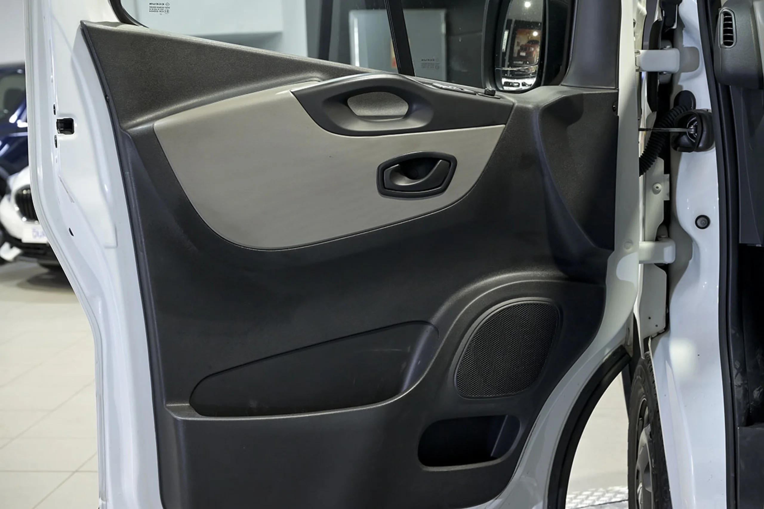 Renault Trafic Furgon 27 L1H1 dCi 88kW 120CV Euro 6 - Foto 23