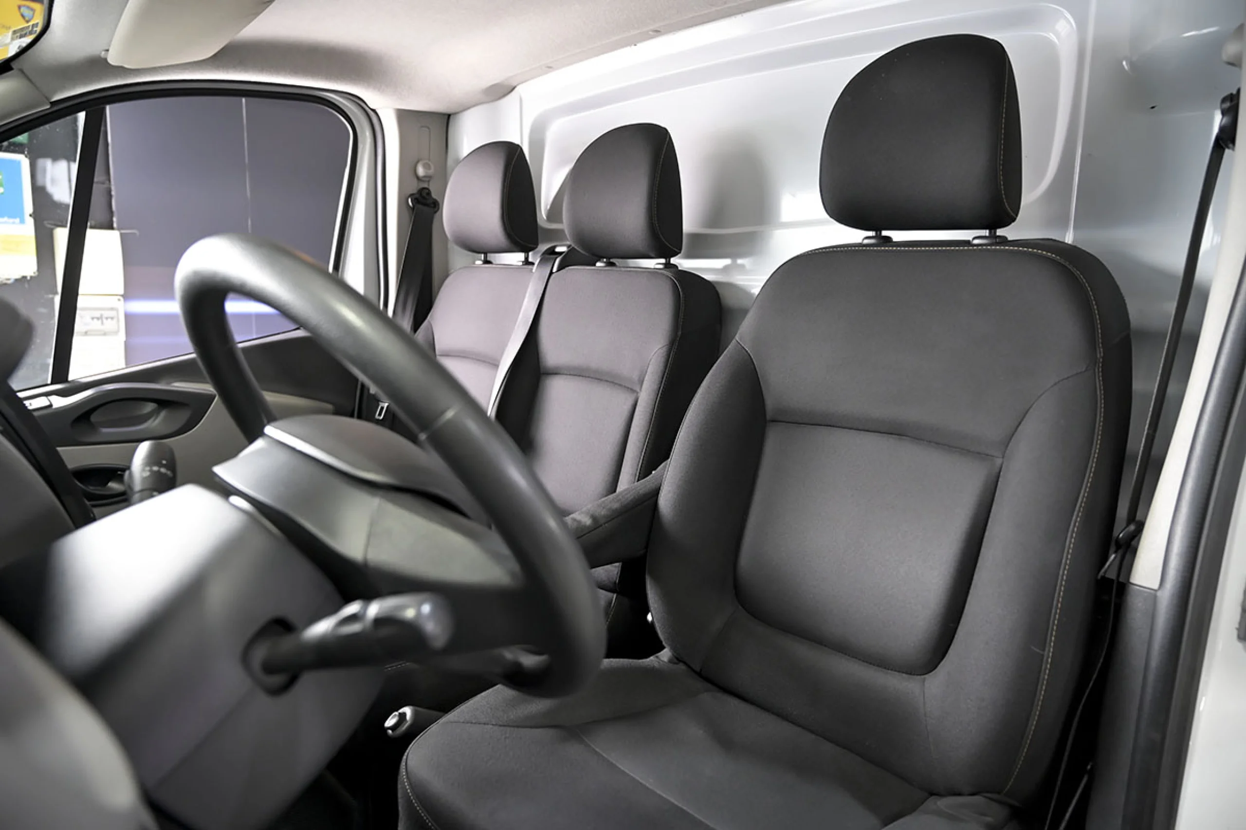 Renault Trafic Furgon 27 L1H1 dCi 88kW 120CV Euro 6 - Foto 9