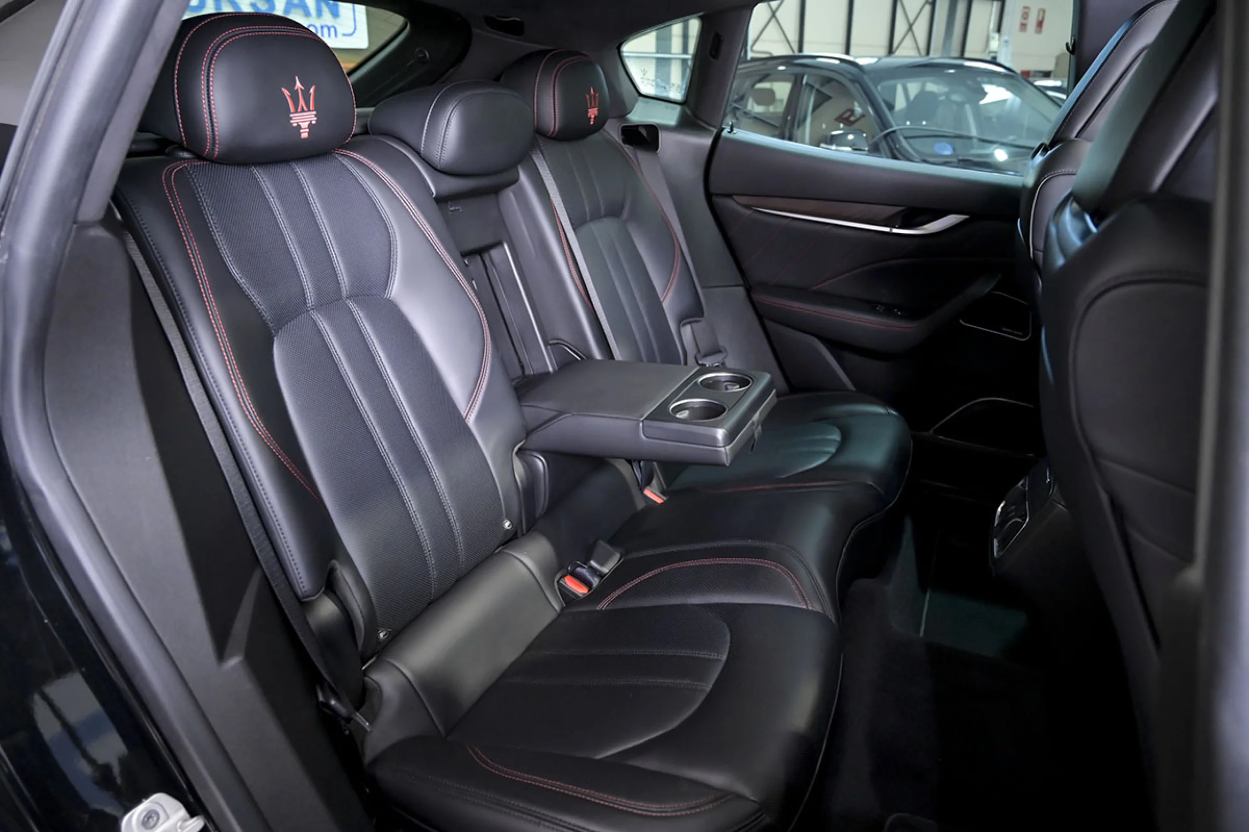 Maserati Levante GranSport 3.0 V6 tt 257kW350CV - Foto 28