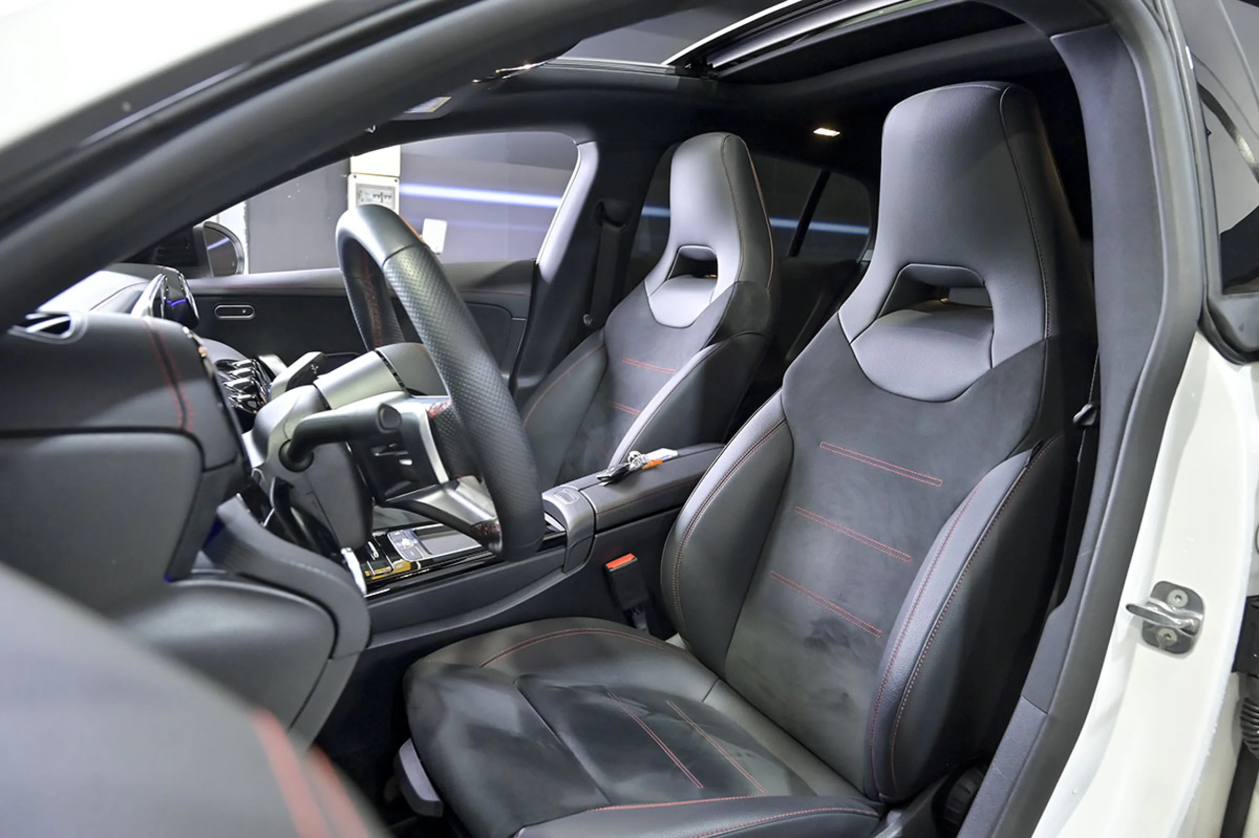 Mercedes-Benz CLA 220 MERCEDES-BENZ CLA CLA 220 D DCT Shooting Brake - Foto 24