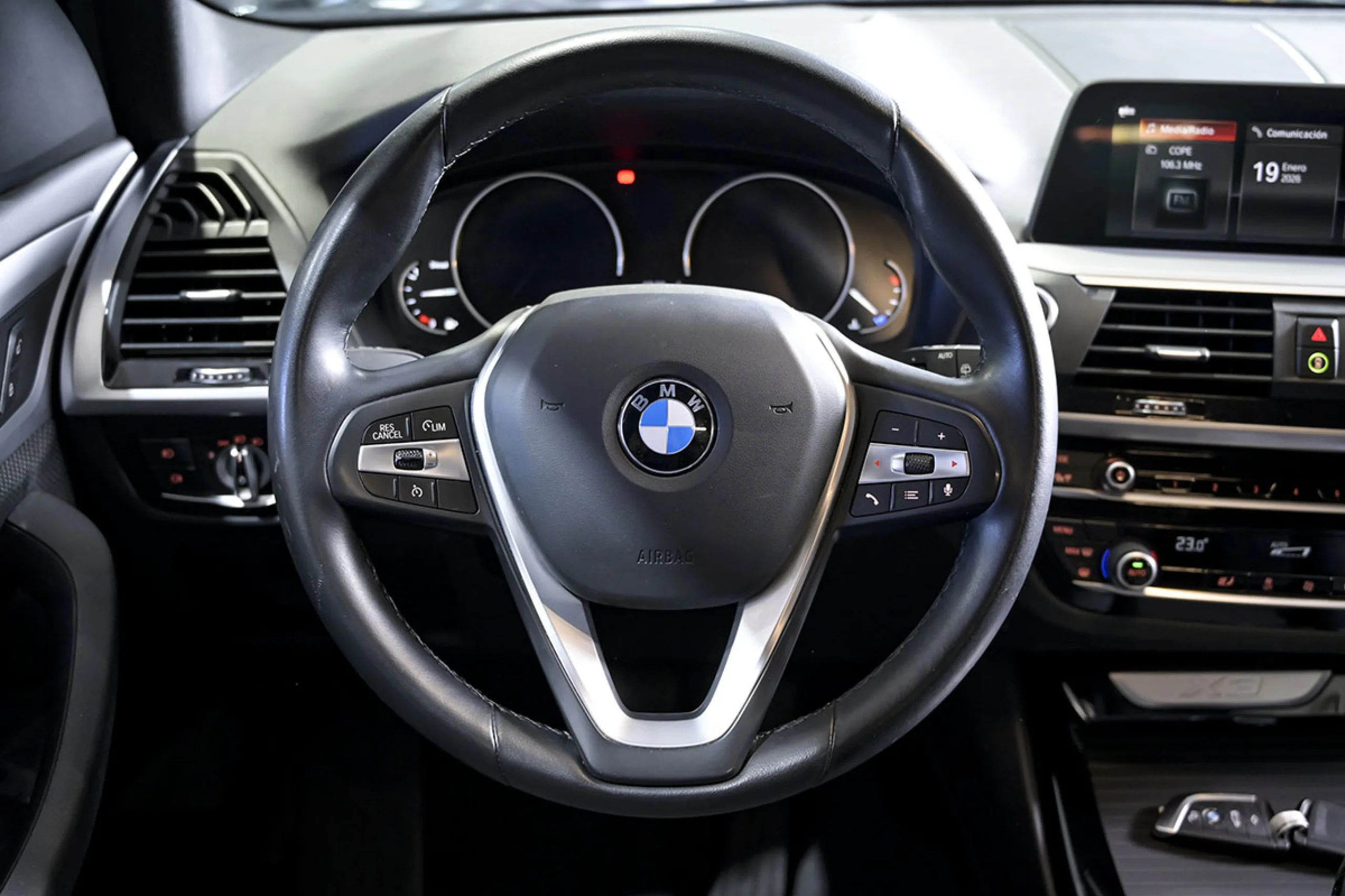 BMW X3 xDrive20d - Foto 24