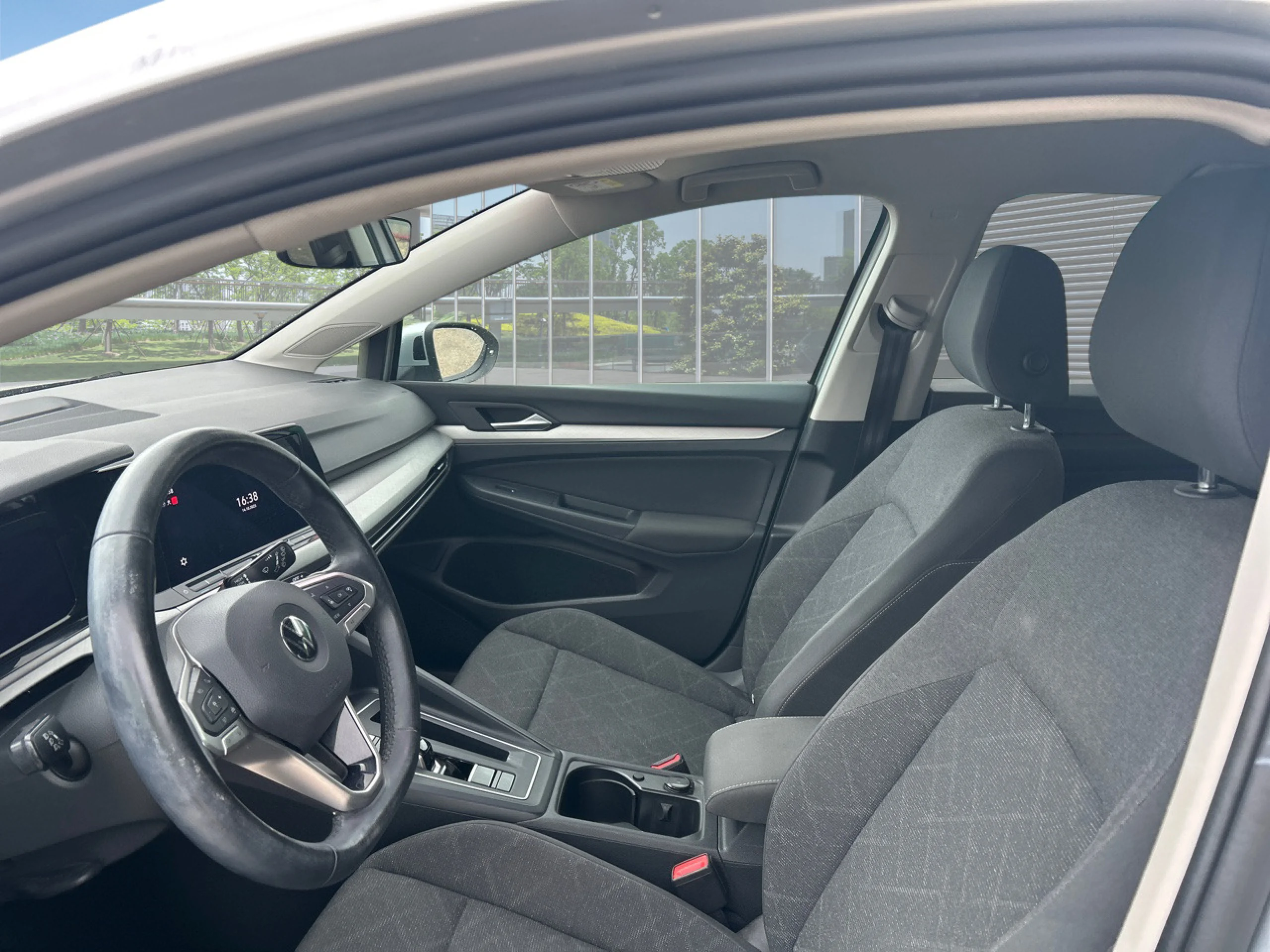 Volkswagen Golf Life 1.0 eTSI 81kW (110CV) DSG - Foto 7