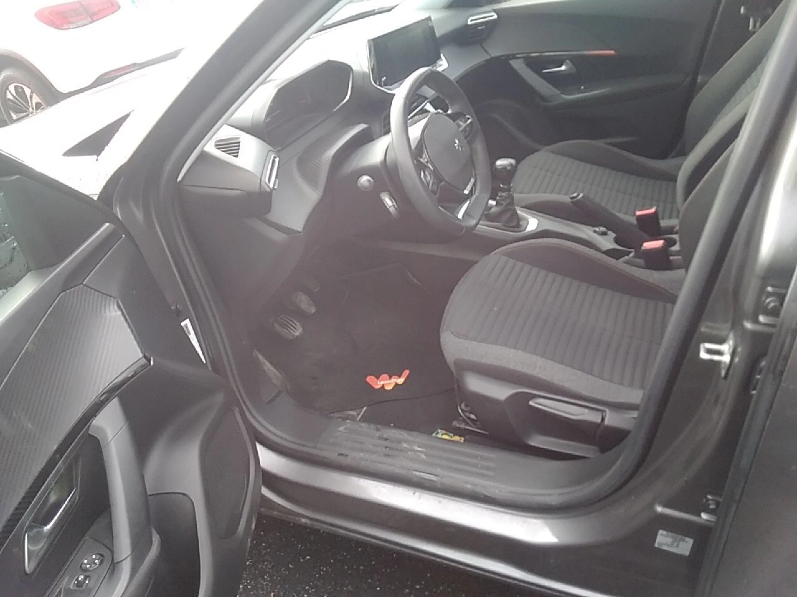 Peugeot 2008 Active Pack BlueHDI 81kW (110CV) - Foto 7