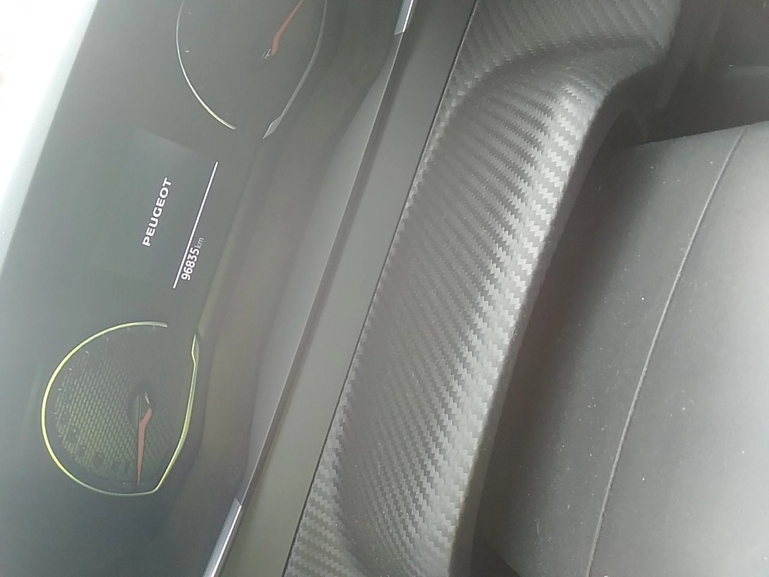 Peugeot 2008 Active Pack BlueHDI 81kW (110CV) - Foto 8