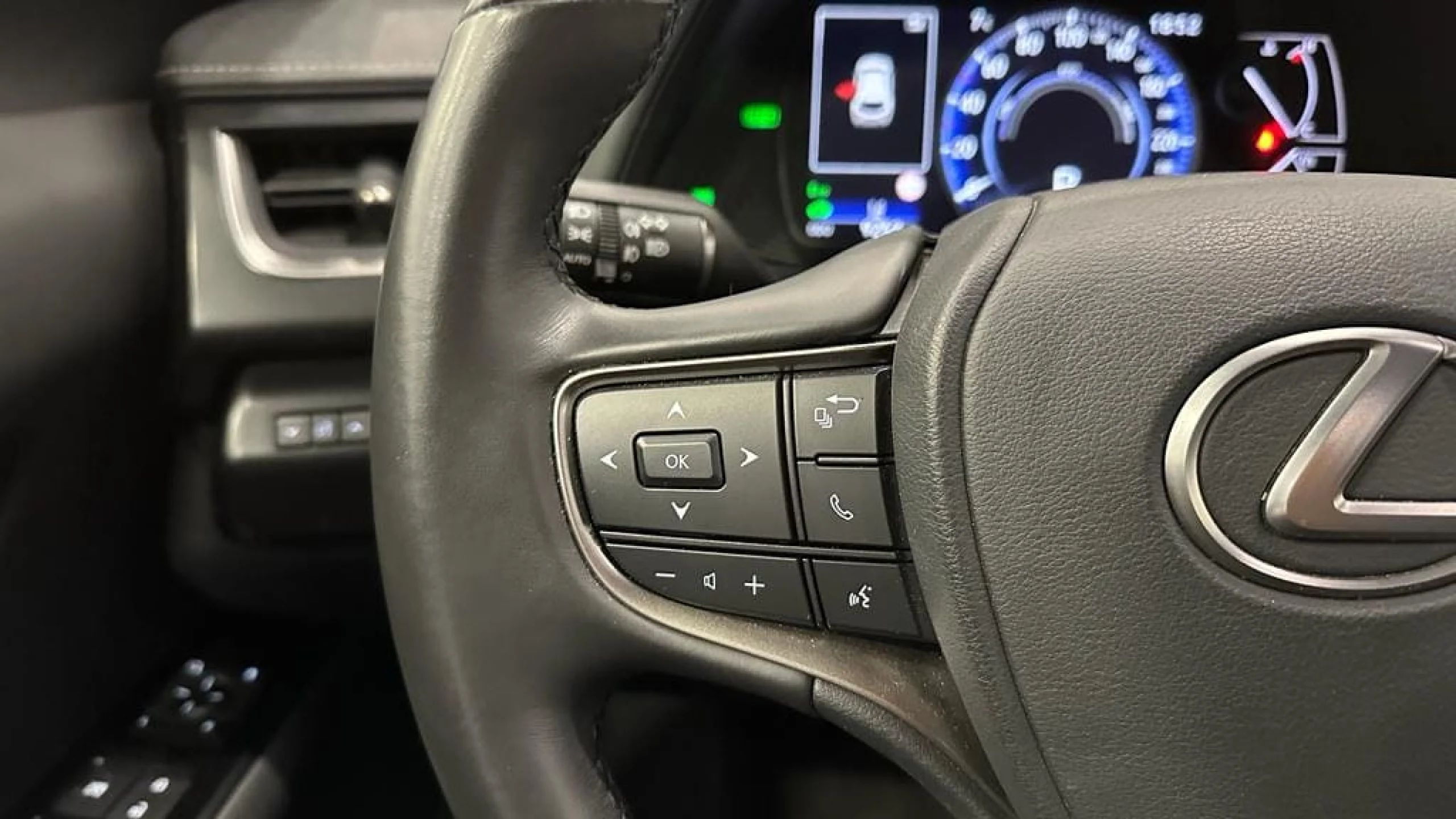 Lexus UX 250h 2WD PREMIUM - Foto 10