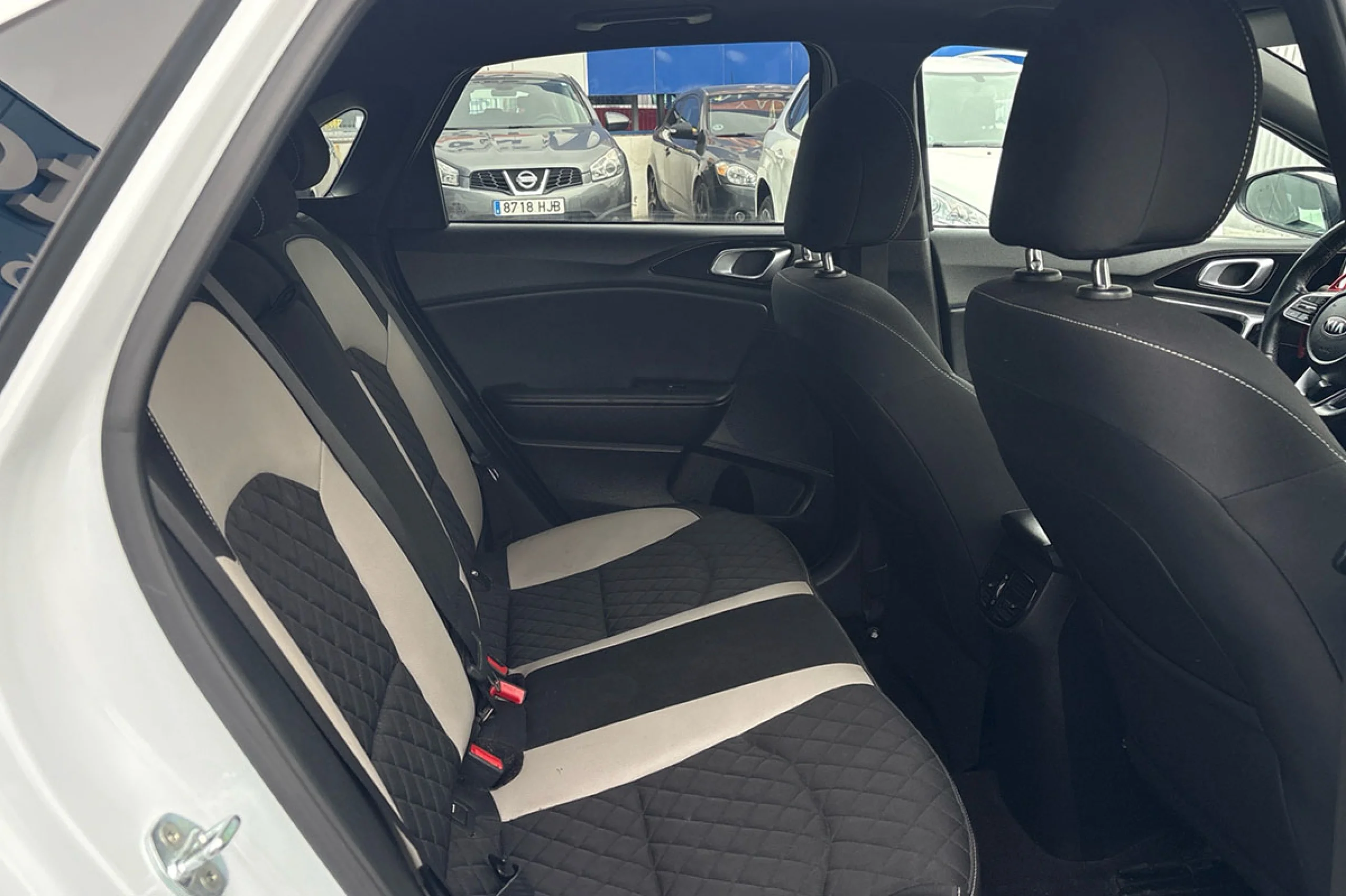 Kia Ceed cee d 1.5 MHEV 118kW 160CV GT Line DCT - Foto 12