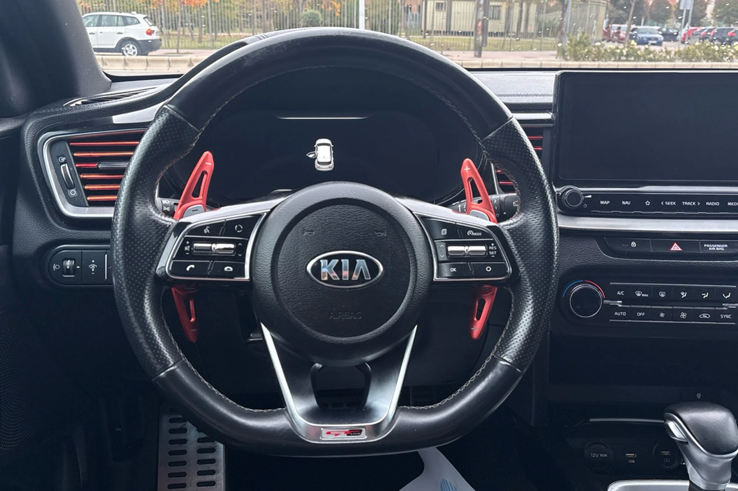 Kia Ceed cee d 1.5 MHEV 118kW 160CV GT Line DCT - Foto 17