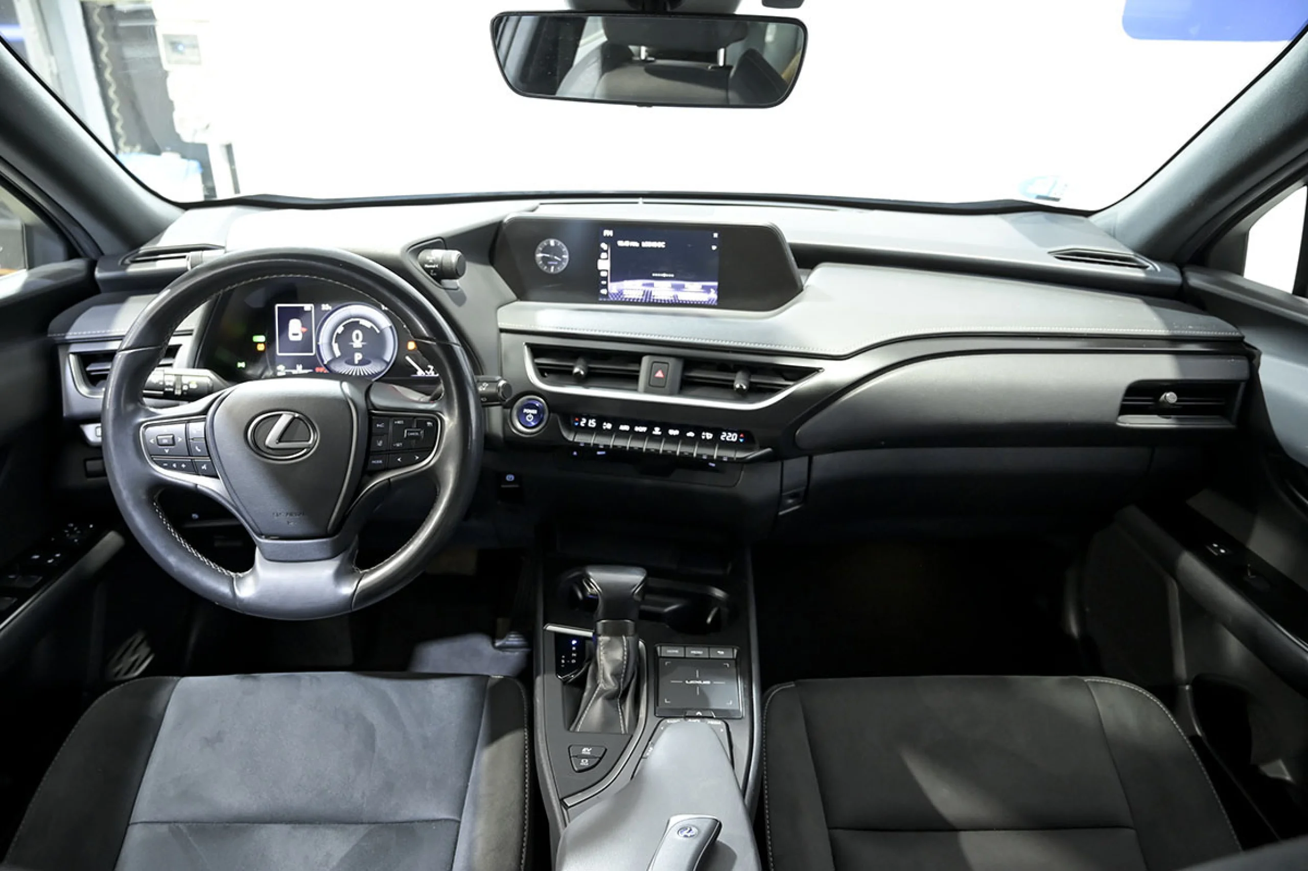 Lexus UX 250h UX 2.0 250h Business - Foto 8