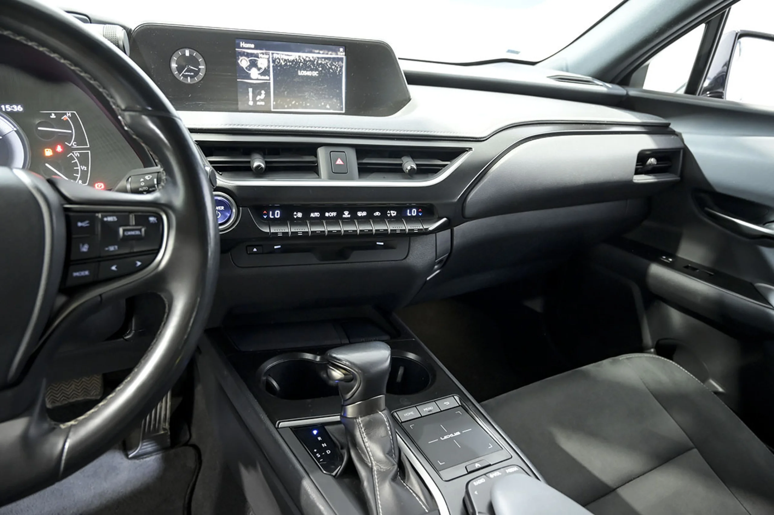 Lexus UX 250h UX 2.0 250h Business - Foto 30