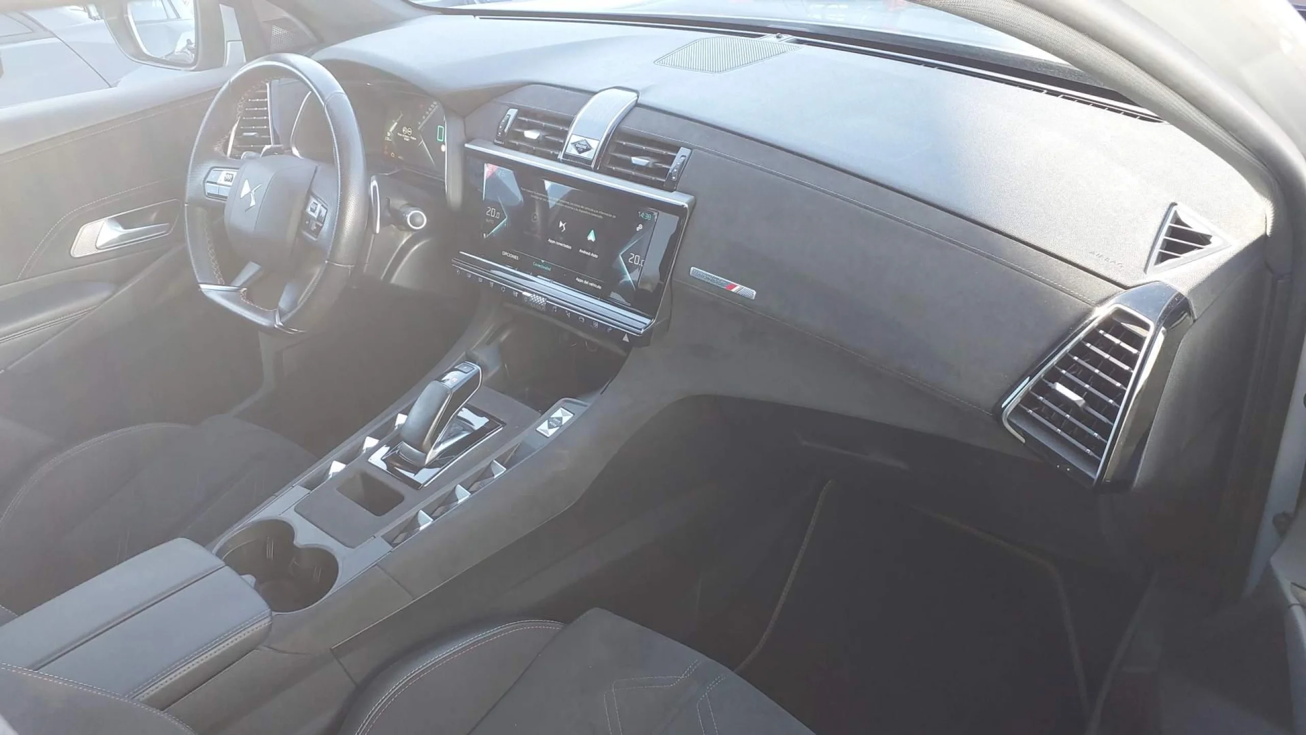 DS DS3 DS 7 CROSSBACK 1.6 E-Tense 225 PERFORMANCE LINE Auto - Foto 5