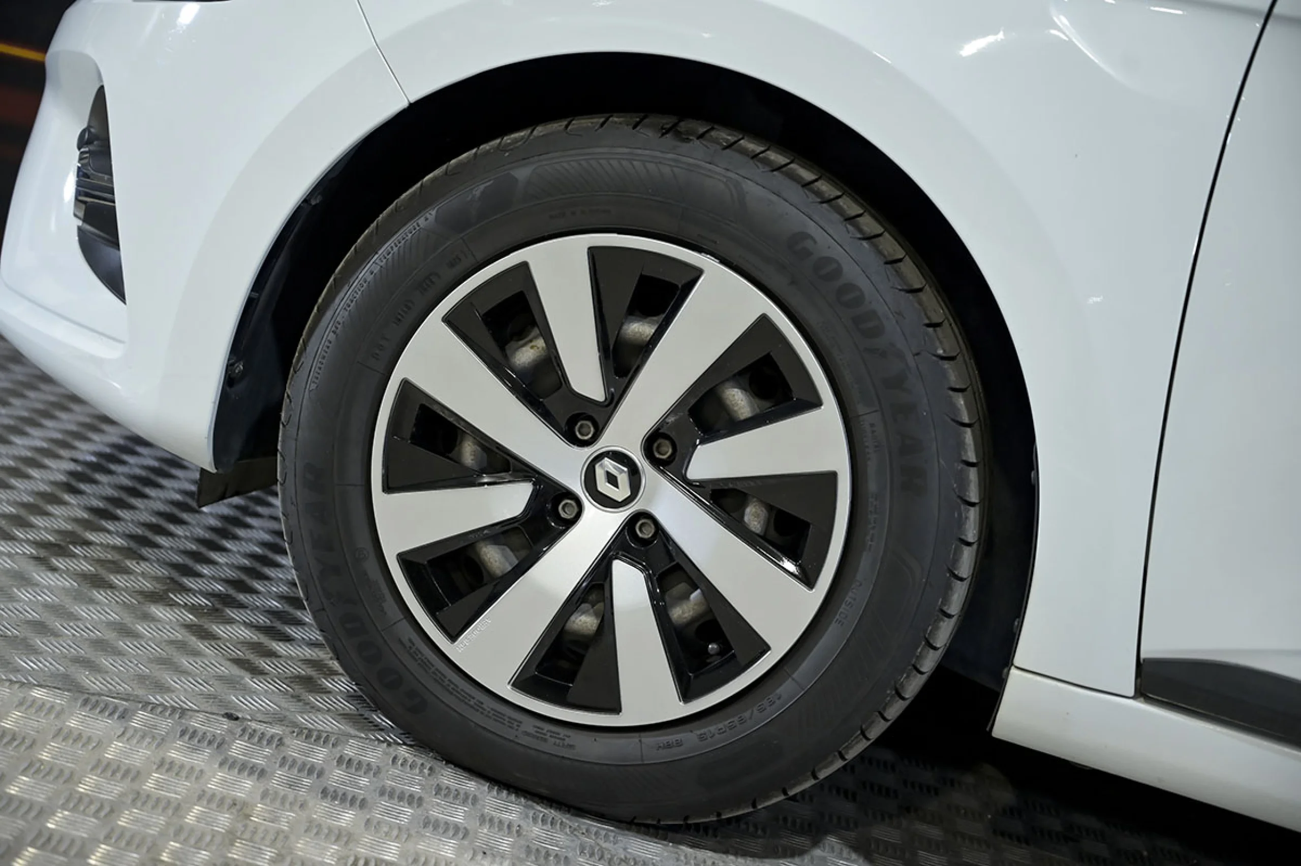 Renault Clio Business Blue dCi 63 kW 85CV - Foto 14