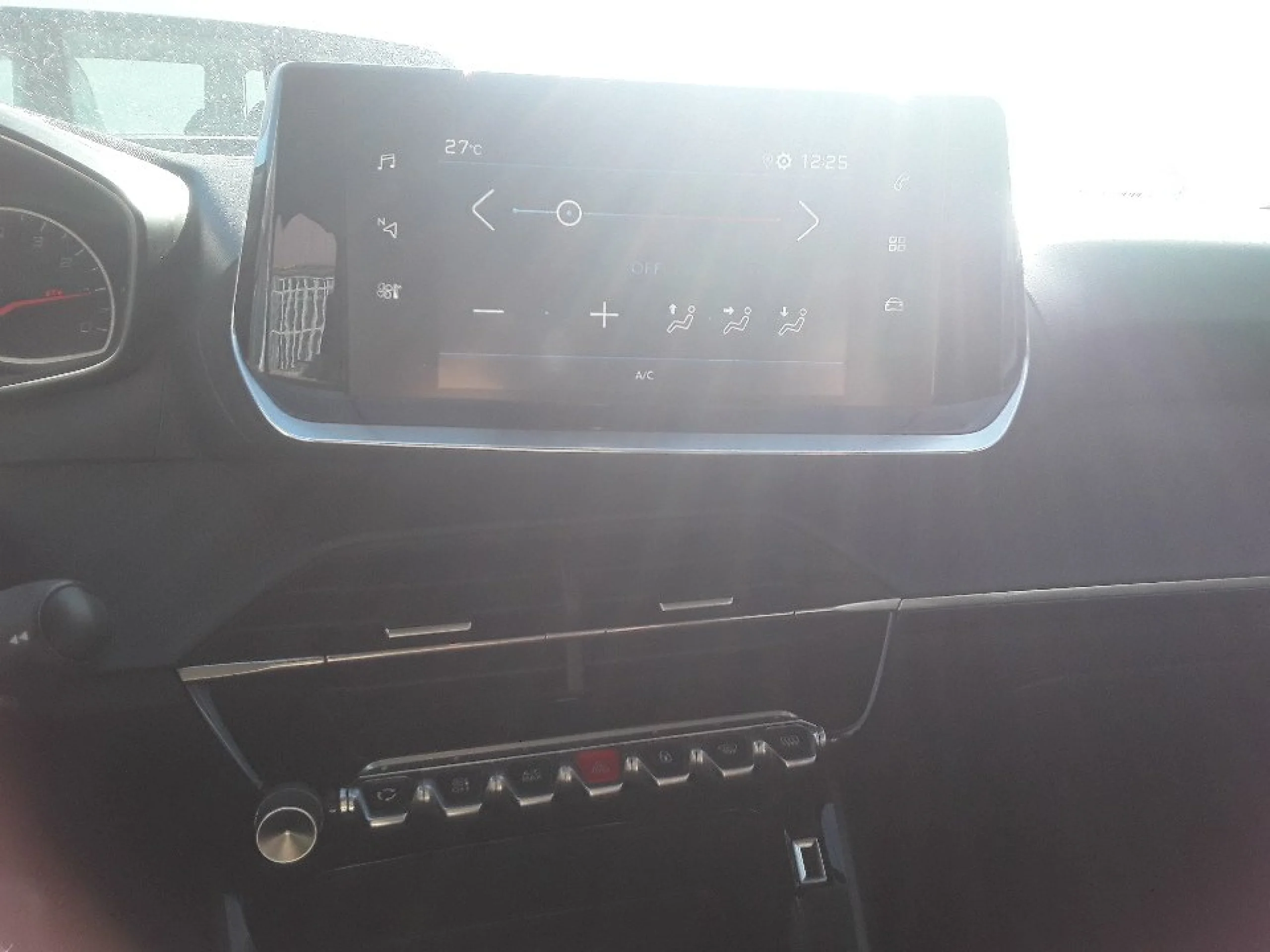 Peugeot 208 BlueHDi 73kW (100CV) Active - Foto 8