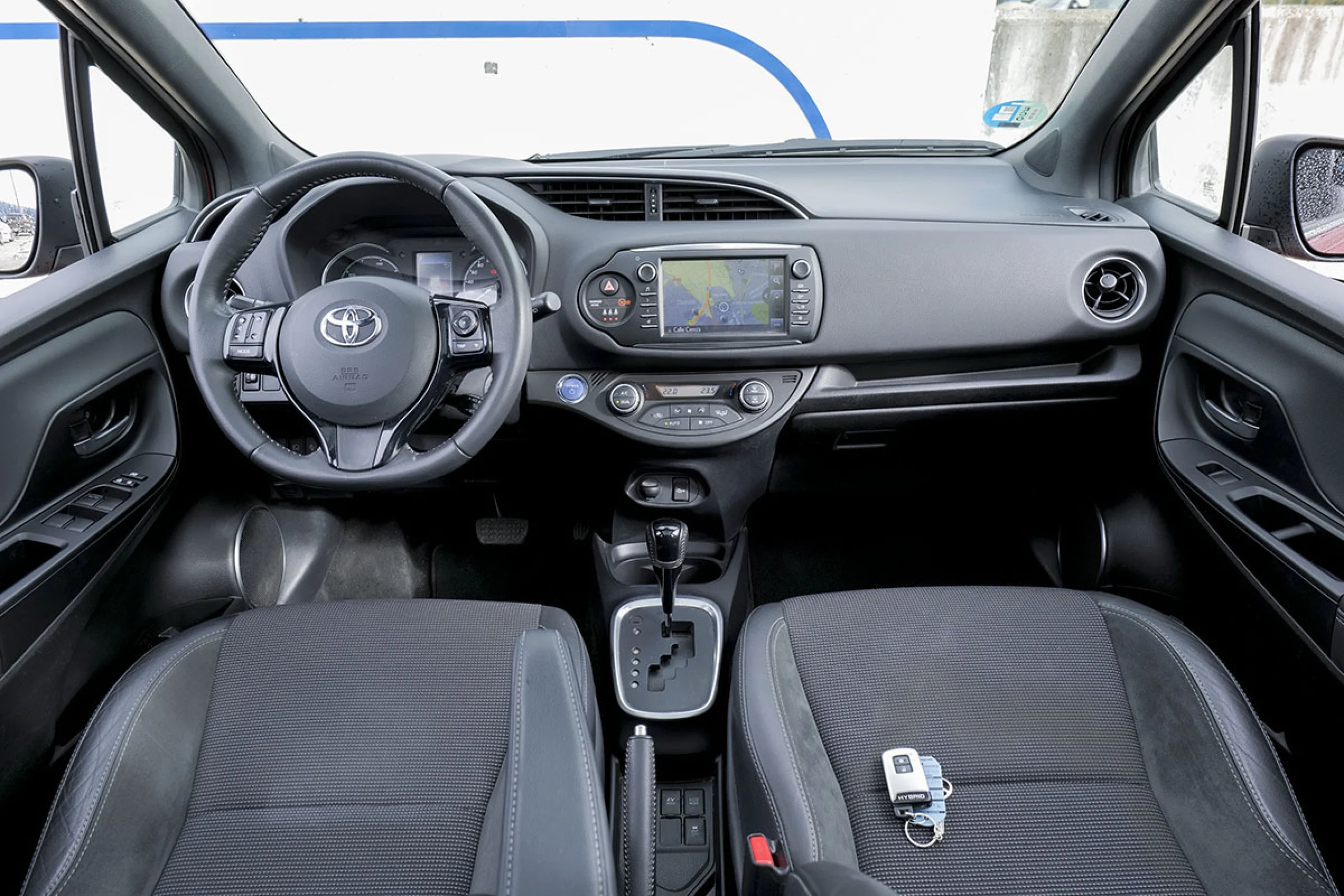 Toyota Yaris 1.5 100H Feel - Foto 6