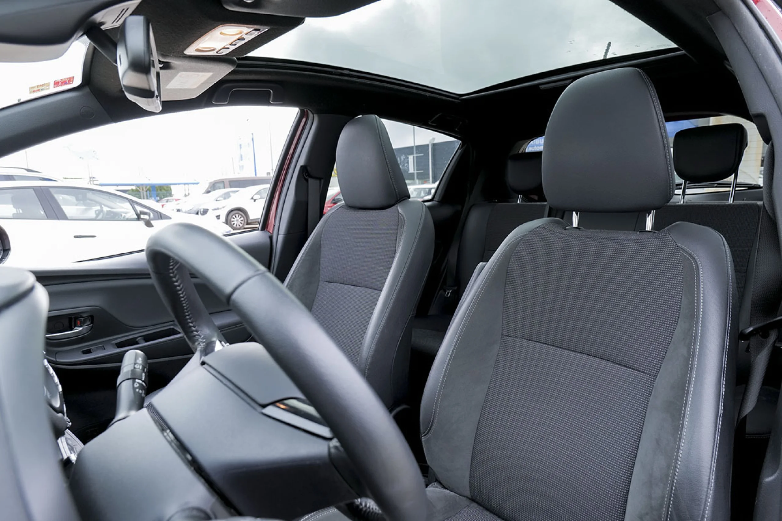 Toyota Yaris 1.5 100H Feel - Foto 7