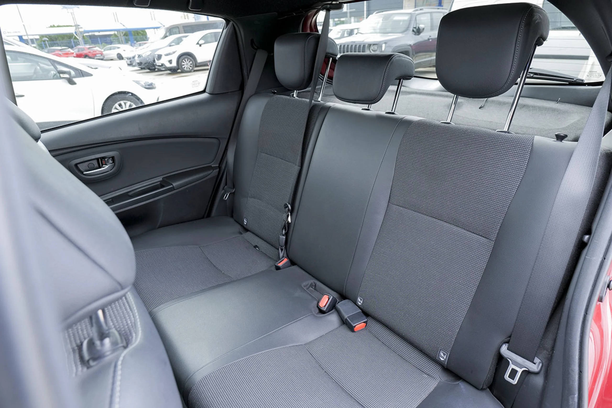 Toyota Yaris 1.5 100H Feel - Foto 13