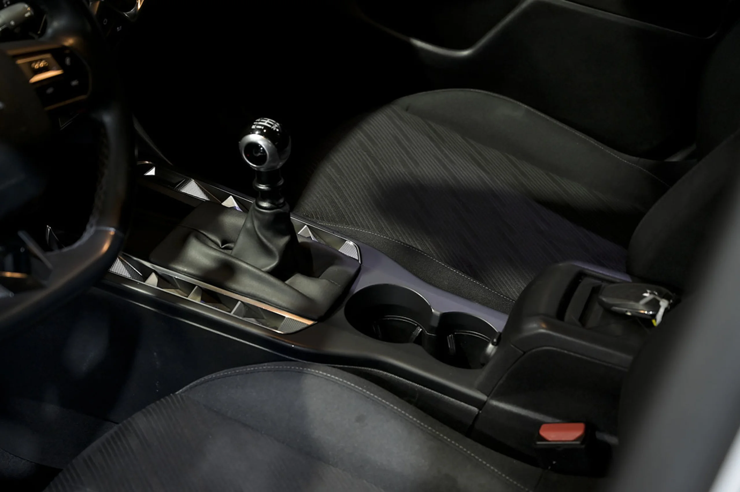 DS DS3 Crossback DS 3 Crossback BlueHDi 81 kW Manual CHIC - Foto 25