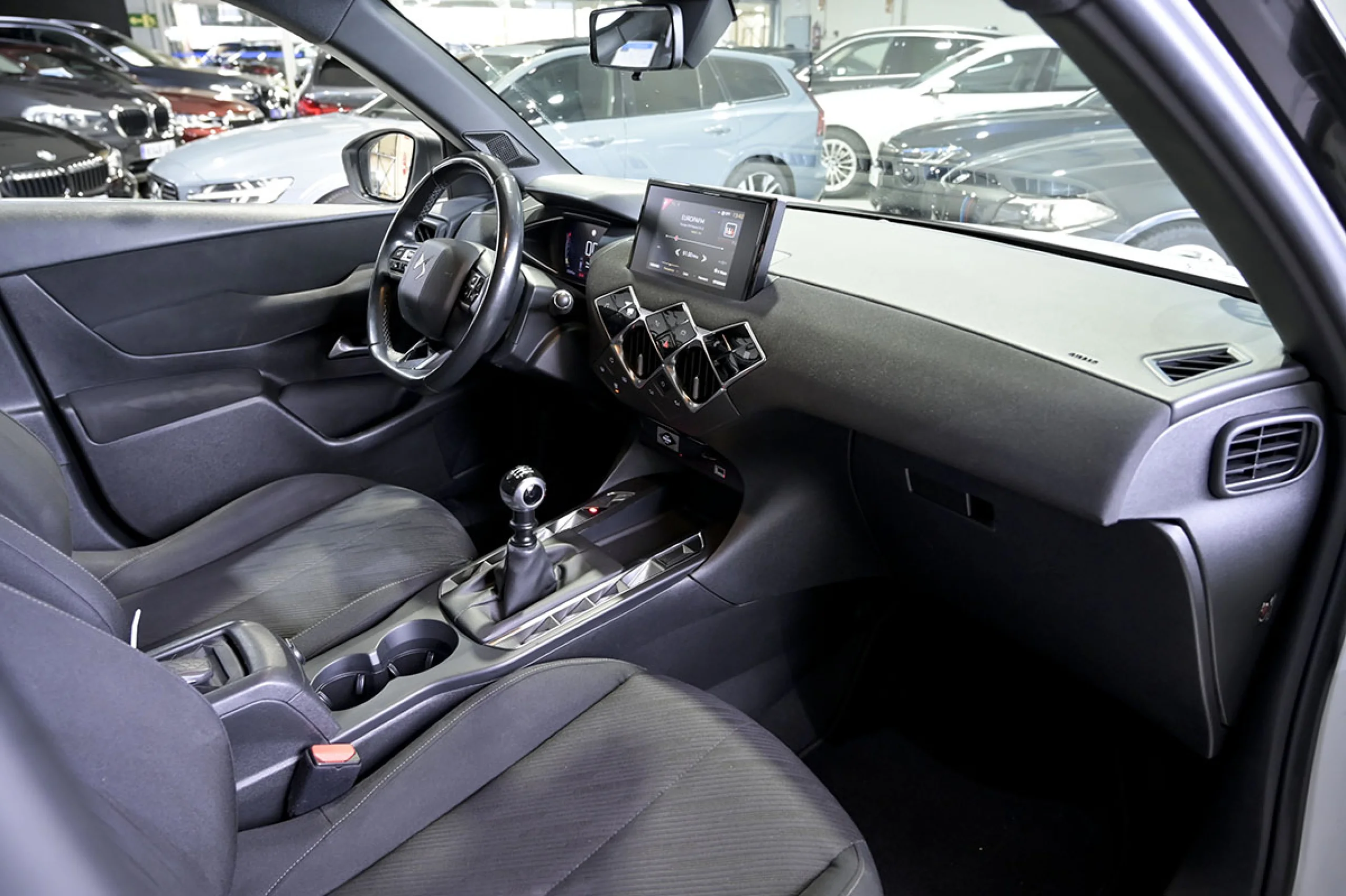 DS DS3 Crossback DS 3 Crossback BlueHDi 81 kW Manual CHIC - Foto 29