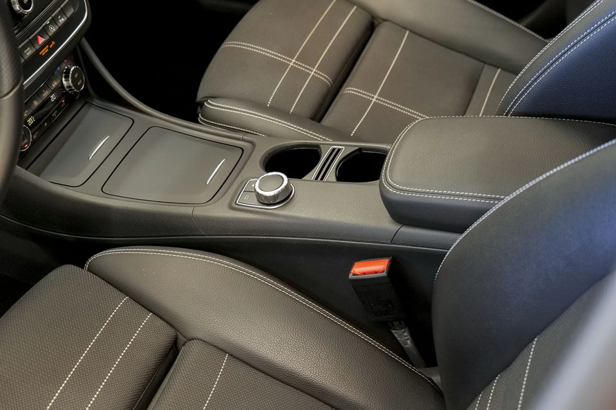 Mercedes-Benz GLA 200 MERCEDES-BENZ Clase GLA GLA 200 d Urban - Foto 33