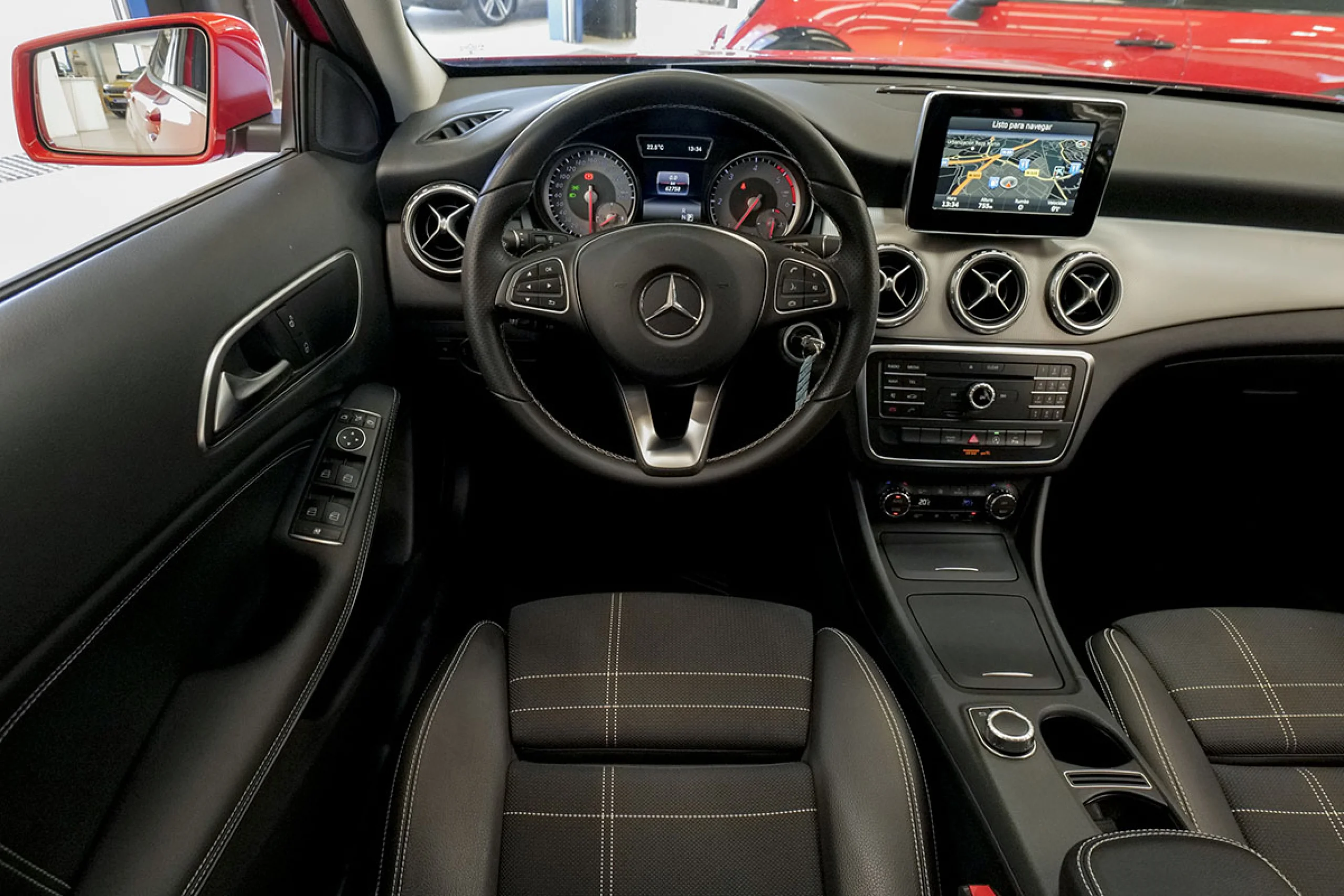 Mercedes-Benz GLA 200 MERCEDES-BENZ Clase GLA GLA 200 d Urban - Foto 35