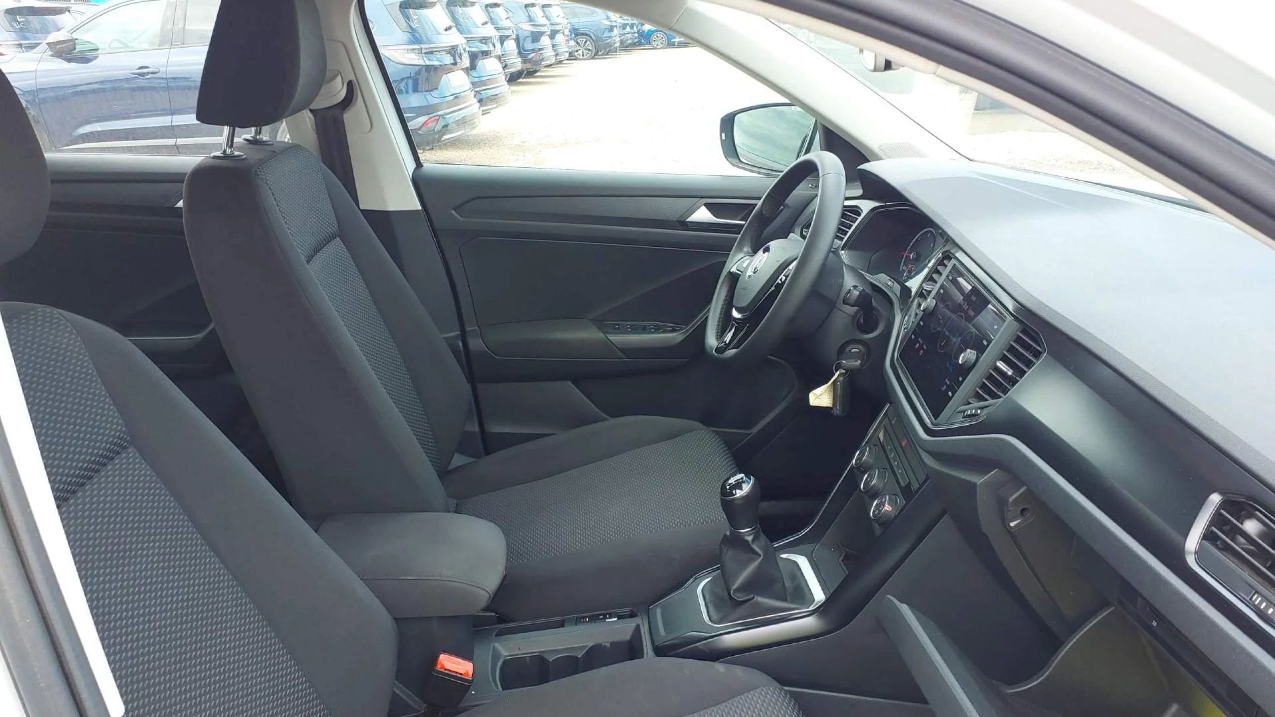 Volkswagen T-Roc Edition 1.6 TDI 85kW (115CV) - Foto 5