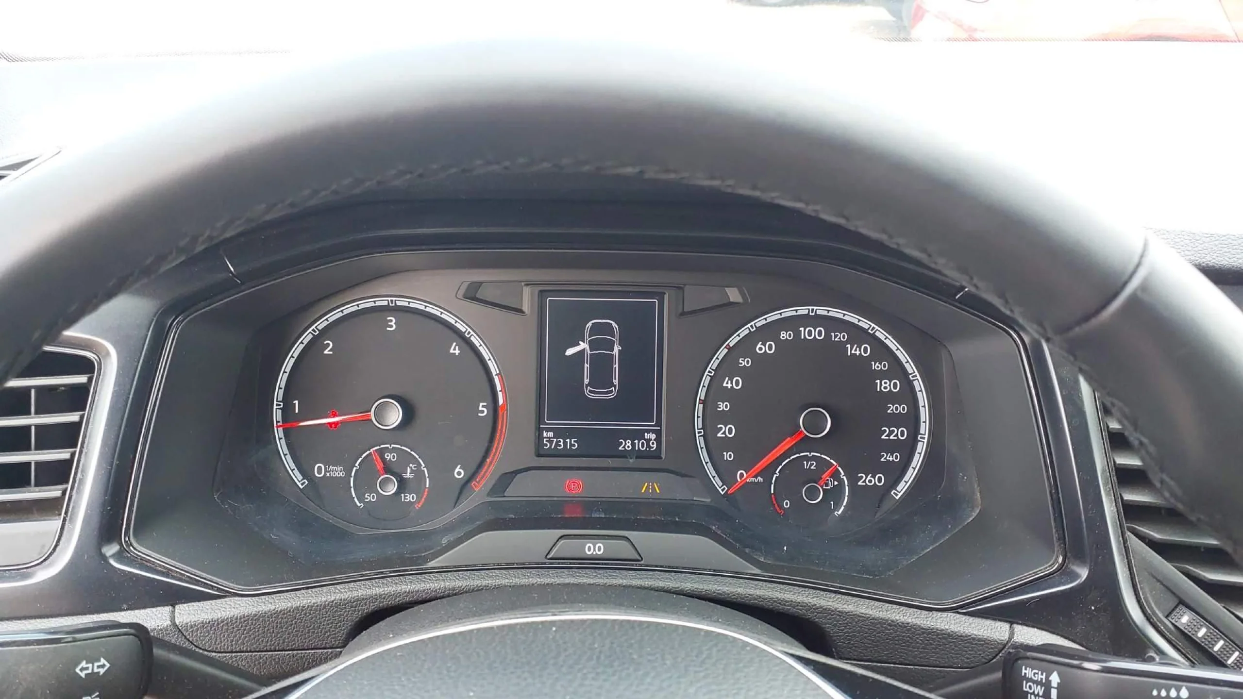 Volkswagen T-Roc Edition 1.6 TDI 85kW (115CV) - Foto 7