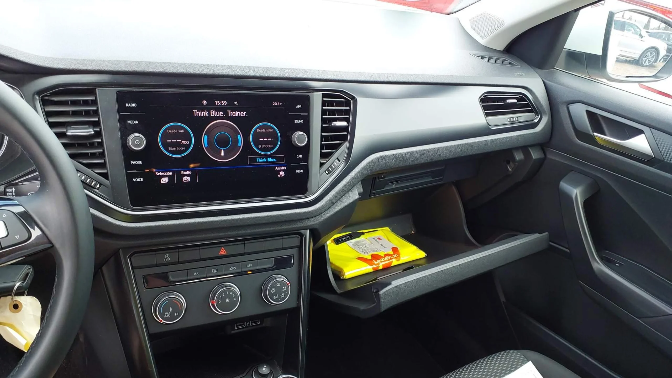 Volkswagen T-Roc Edition 1.6 TDI 85kW (115CV) - Foto 8