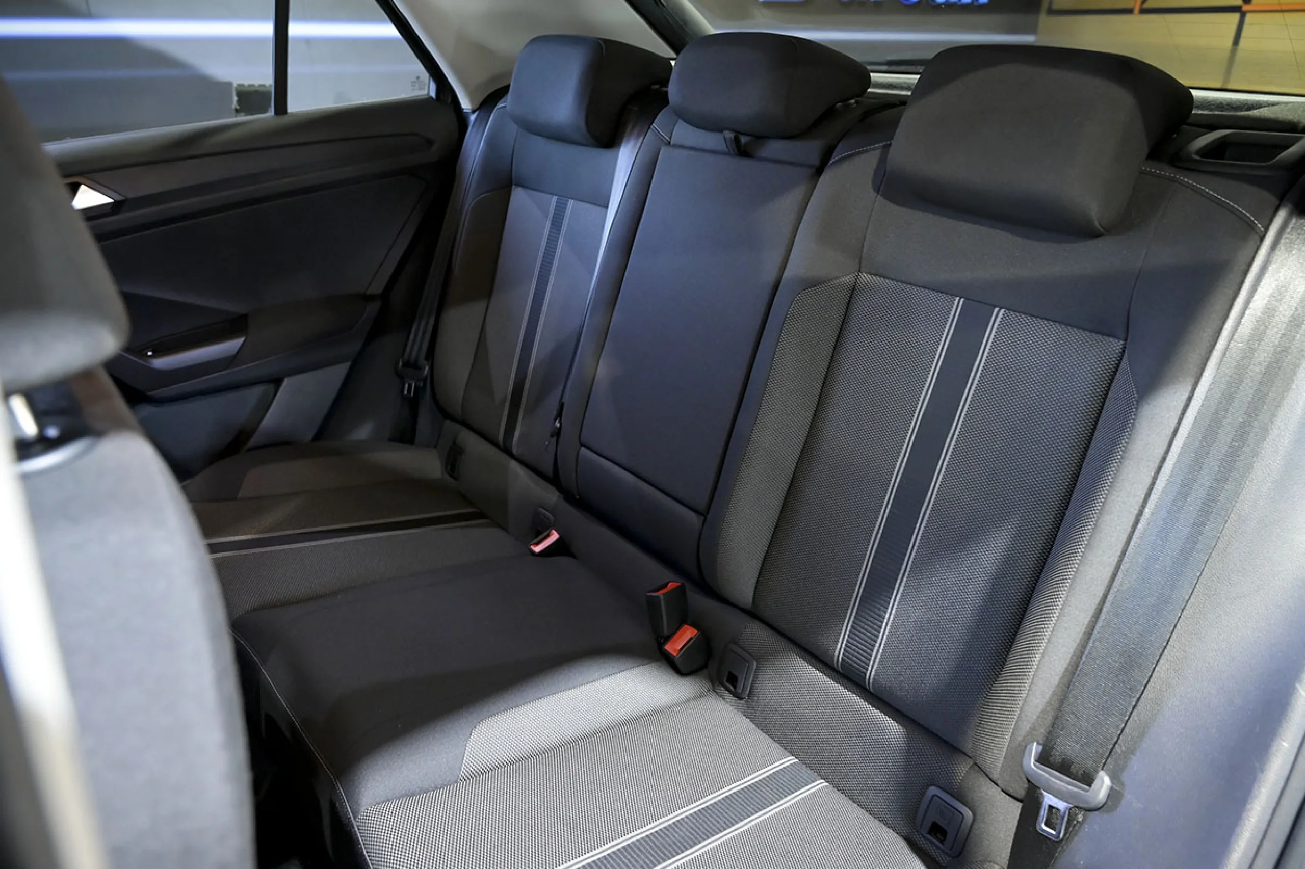 Volkswagen T-Roc Advance 2.0 TDI 85kW 115CV - Foto 11