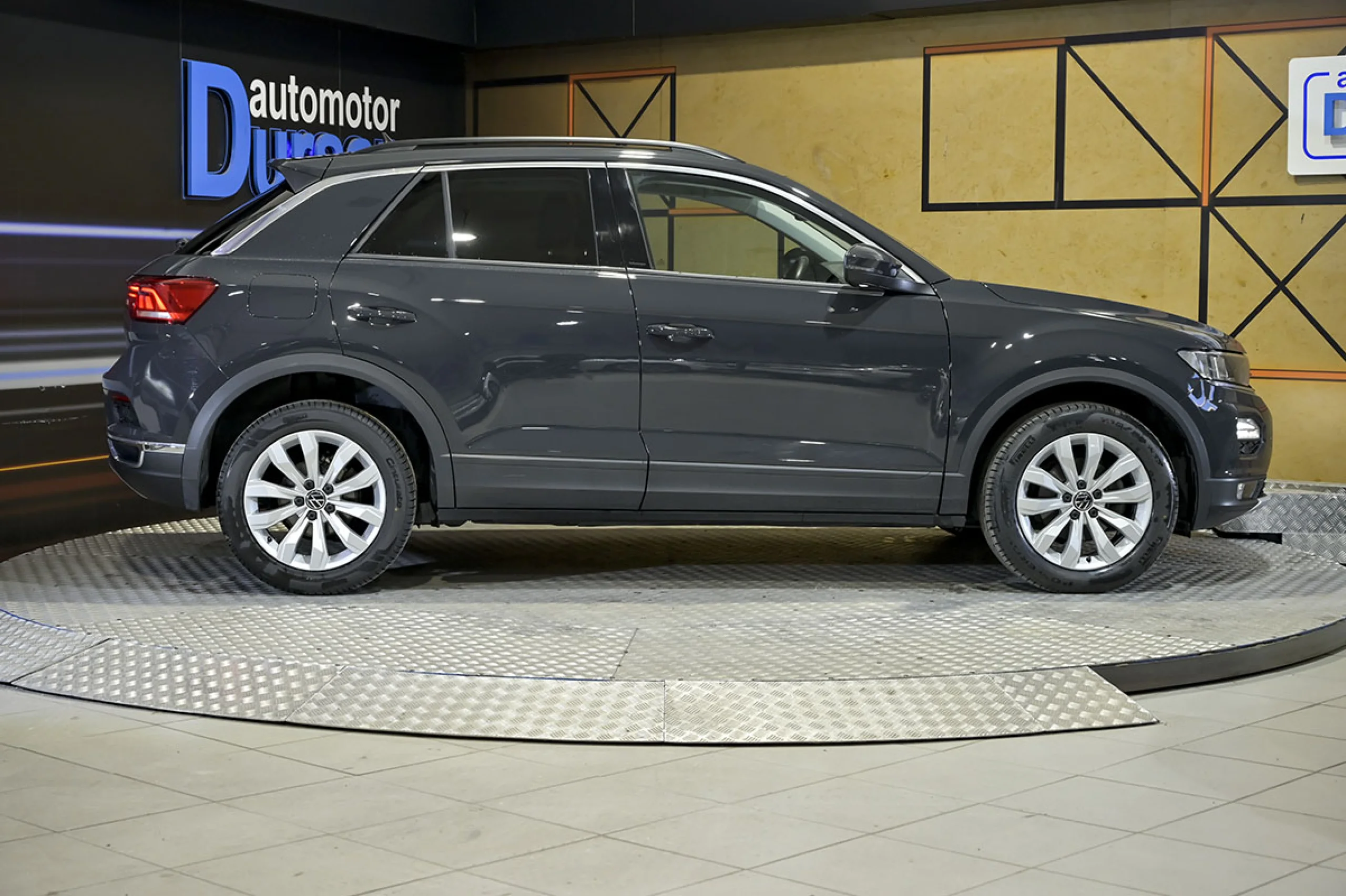Volkswagen T-Roc Advance 2.0 TDI 85kW 115CV - Foto 12